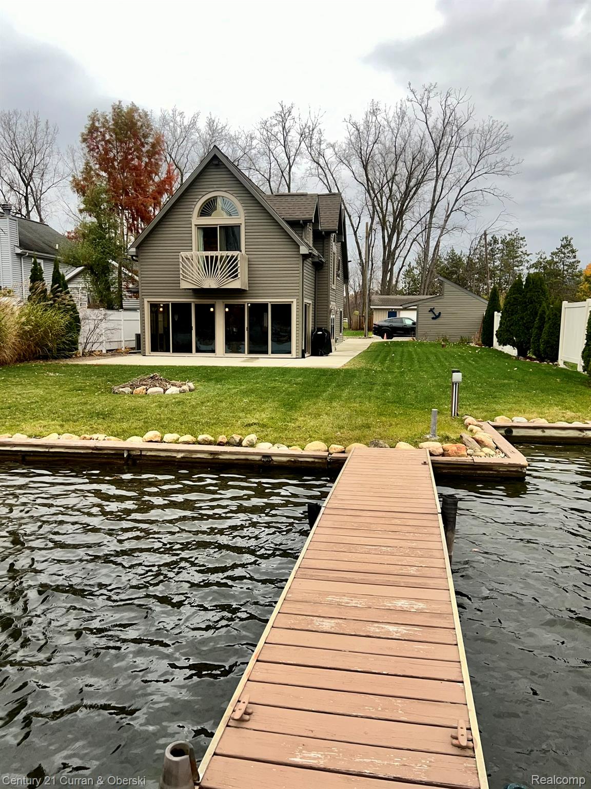 Jackson, Michigan, 49201, United States, 3 Bedrooms Bedrooms, ,3 BathroomsBathrooms,Residential,For Sale,1981223