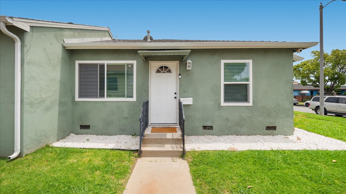 Montebello, California, 90640, United States, 2 Bedrooms Bedrooms, ,2 BathroomsBathrooms,Residential,For Sale,1930342