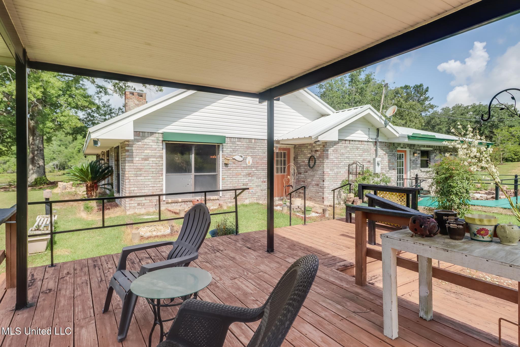 Pass Christian, Mississippi, 39571, United States, 3 Bedrooms Bedrooms, ,2 BathroomsBathrooms,Residential,For Sale,1874692
