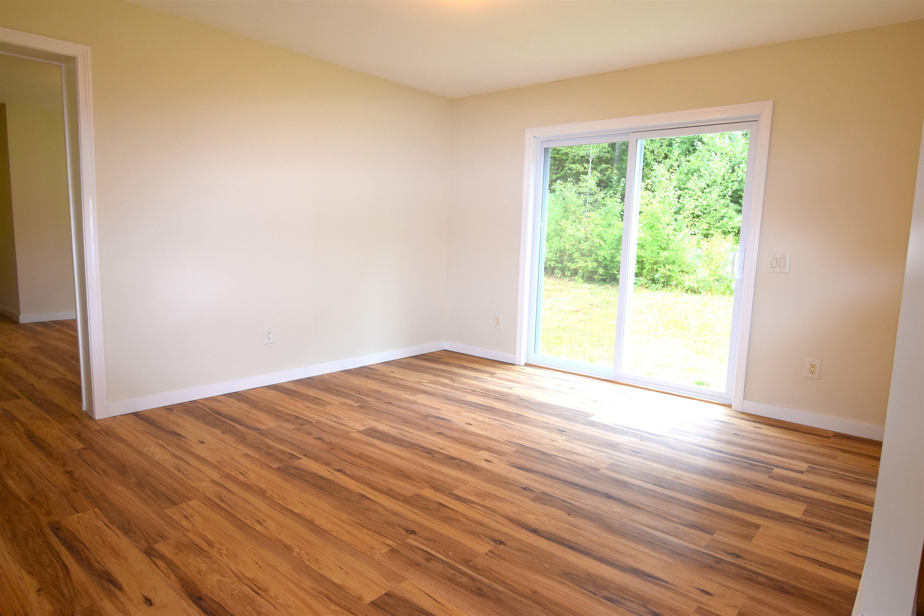 Sunapee, New Hampshire, 03782, United States, 2 Bedrooms Bedrooms, ,3 BathroomsBathrooms,Residential,For Sale,1932785