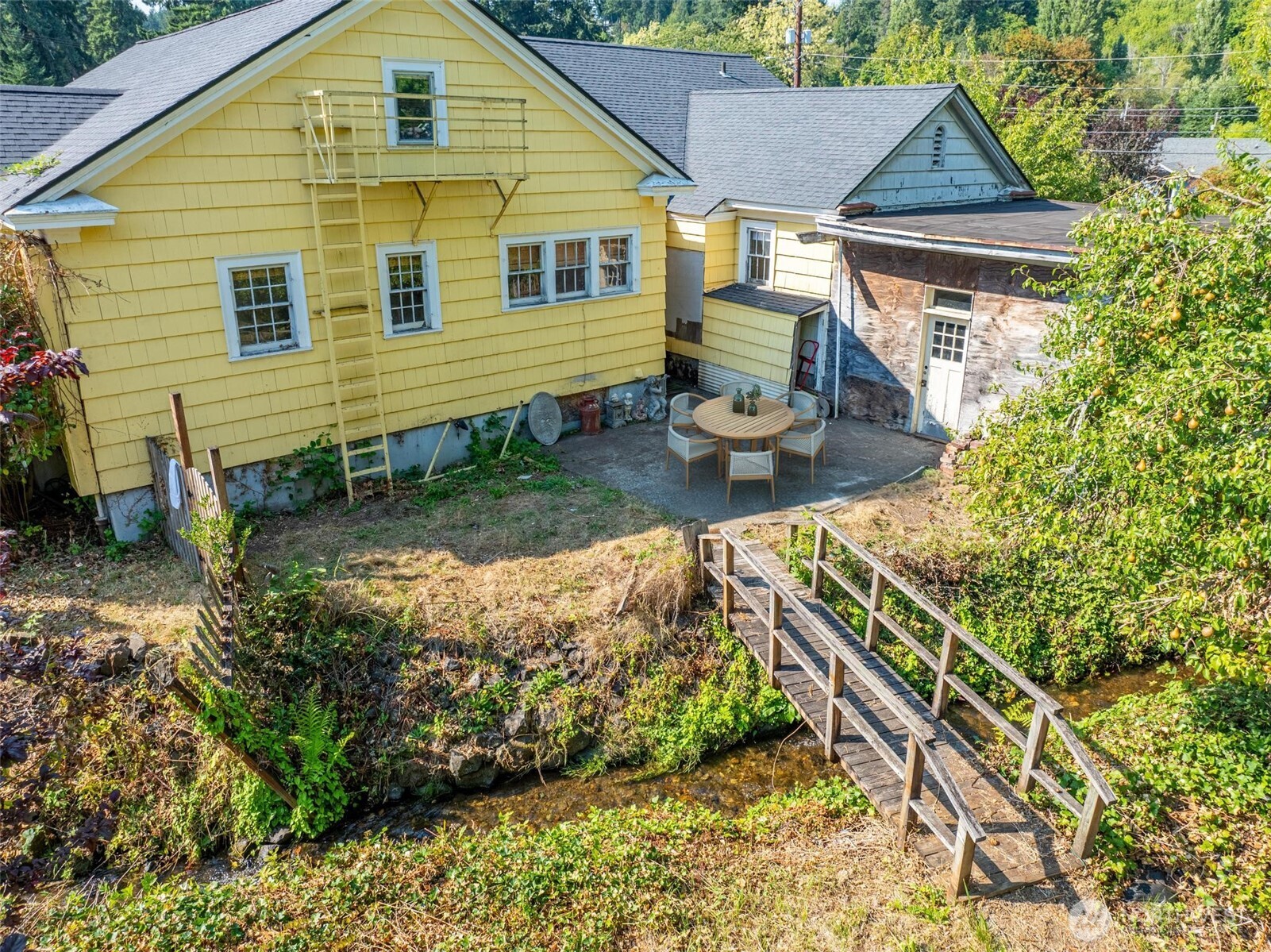 Shelton, Washington, 98584, United States, 6 Bedrooms Bedrooms, ,3 BathroomsBathrooms,Residential,For Sale,1974381