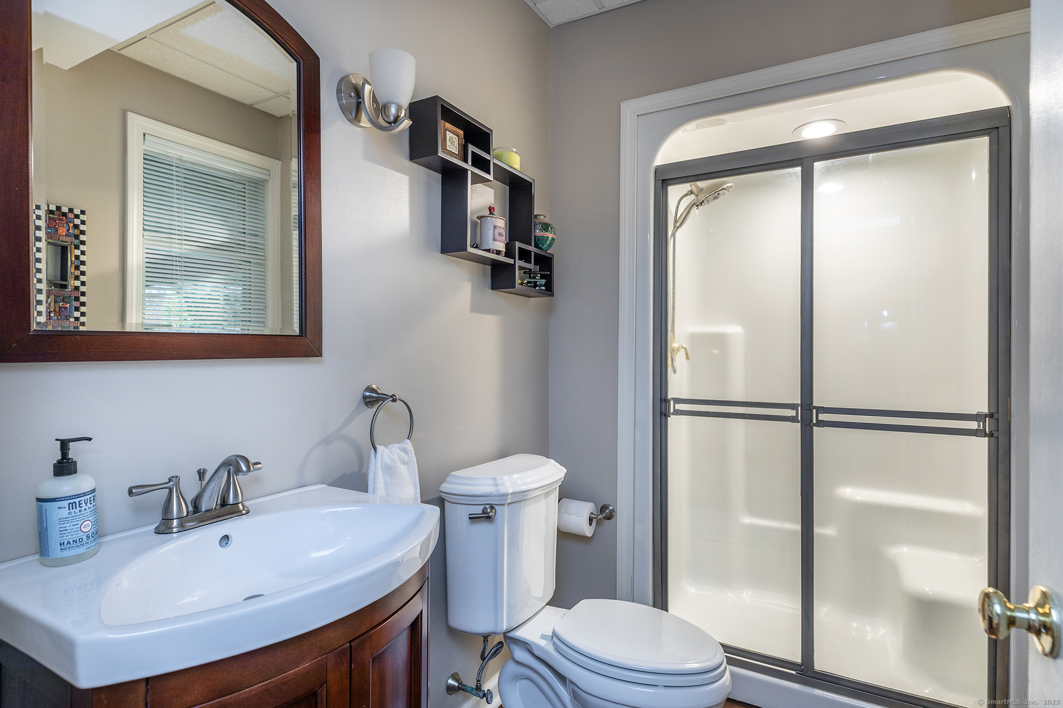 New Fairfield, Connecticut, 06812, United States, 4 Bedrooms Bedrooms, ,6 BathroomsBathrooms,Residential,For Sale,1949816