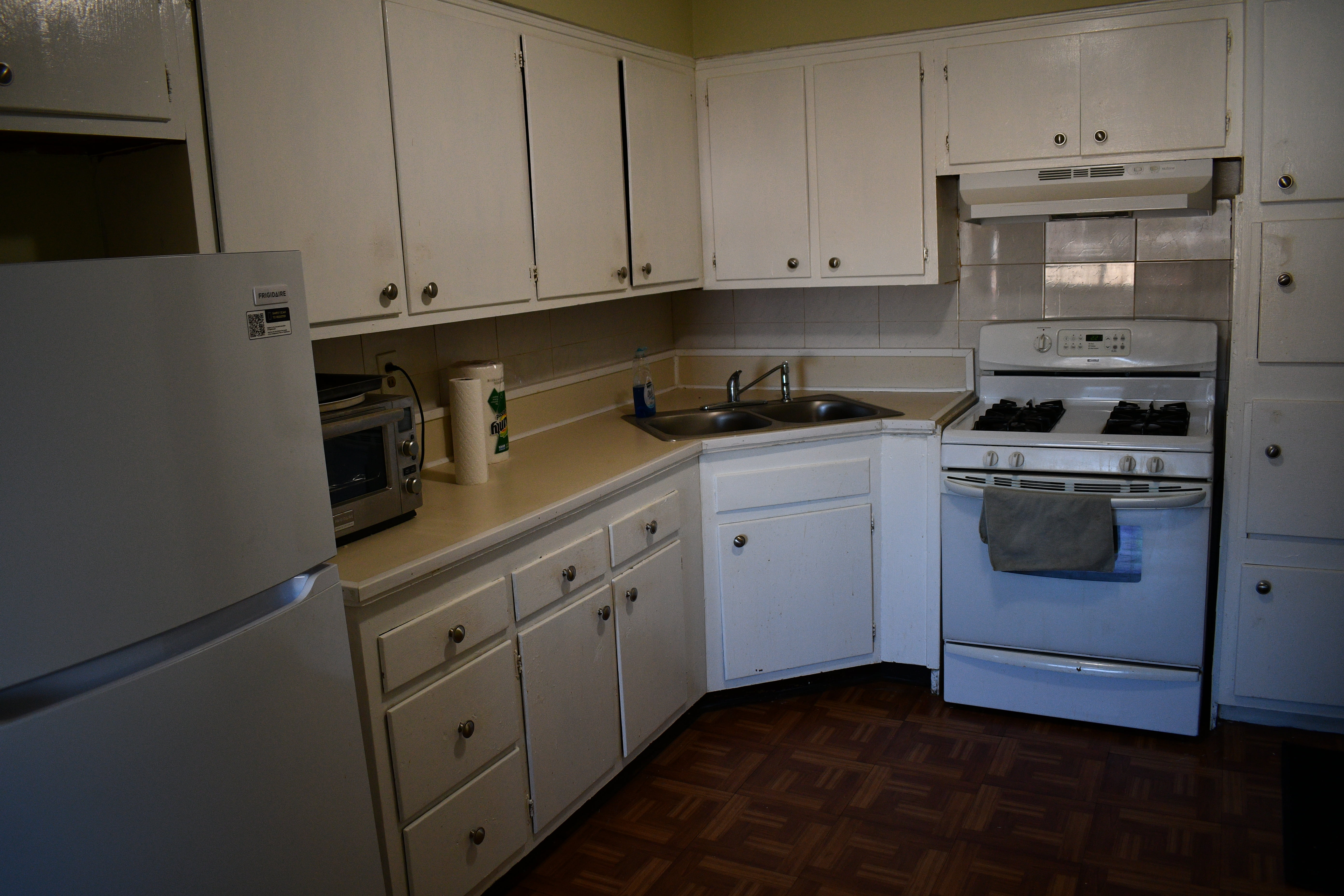 Jamaica Hills, New York, 11432, United States, 6 Bedrooms Bedrooms, ,3 BathroomsBathrooms,Residential,For Sale,1943890