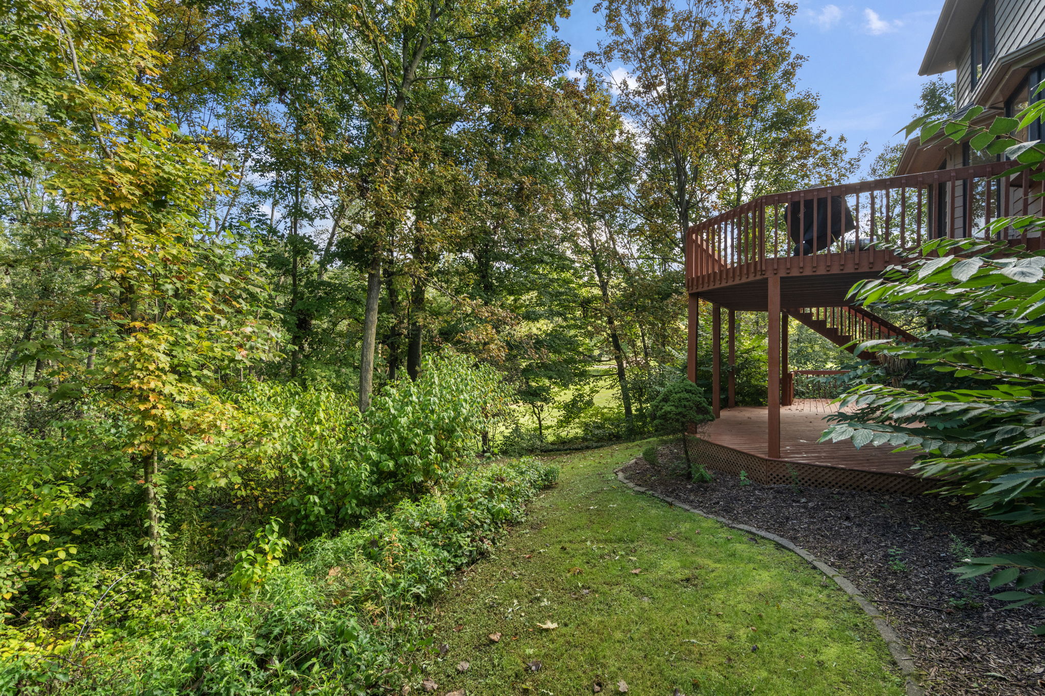  Fully Updated 5 Bedroom Home on Private, Wooded Lot in Gated Community - 物件實景