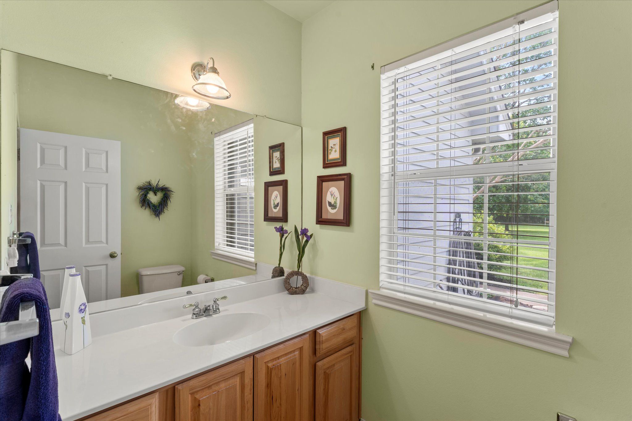 Emory, Texas, 75440, United States, 3 Bedrooms Bedrooms, ,4 BathroomsBathrooms,Residential,For Sale,1892532