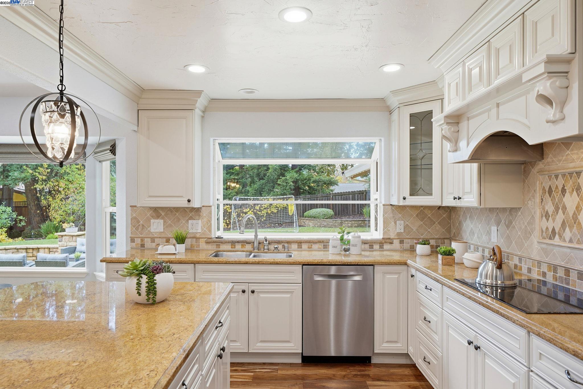 Danville, California, 94526, United States, 4 Bedrooms Bedrooms, ,3 BathroomsBathrooms,Residential,For Sale,1992815