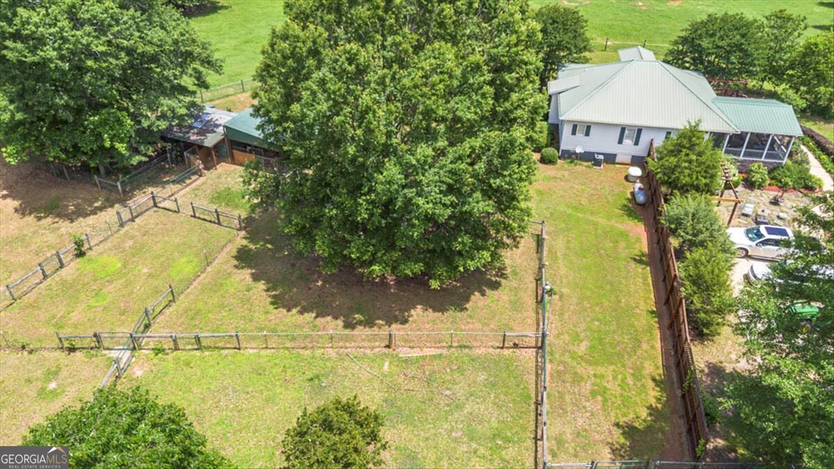 Colbert, Georgia, 30628, United States, 2 Bedrooms Bedrooms, ,2 BathroomsBathrooms,Residential,For Sale,1827450