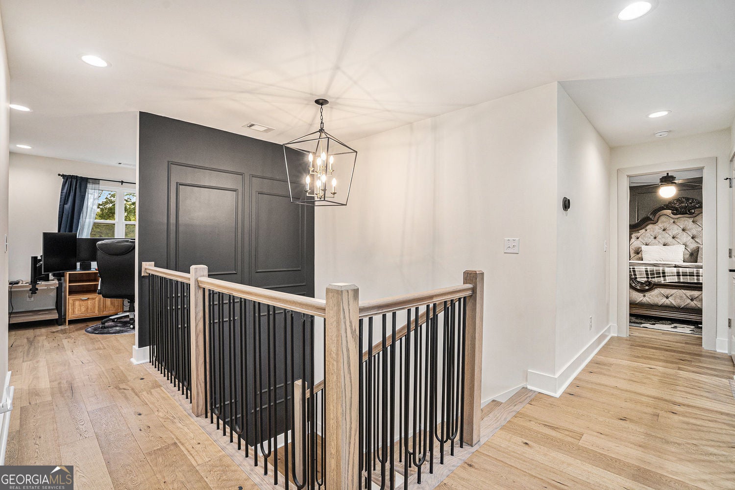 Marietta, Georgia, 30060, United States, 4 Bedrooms Bedrooms, ,4 BathroomsBathrooms,Residential,For Sale,1973518