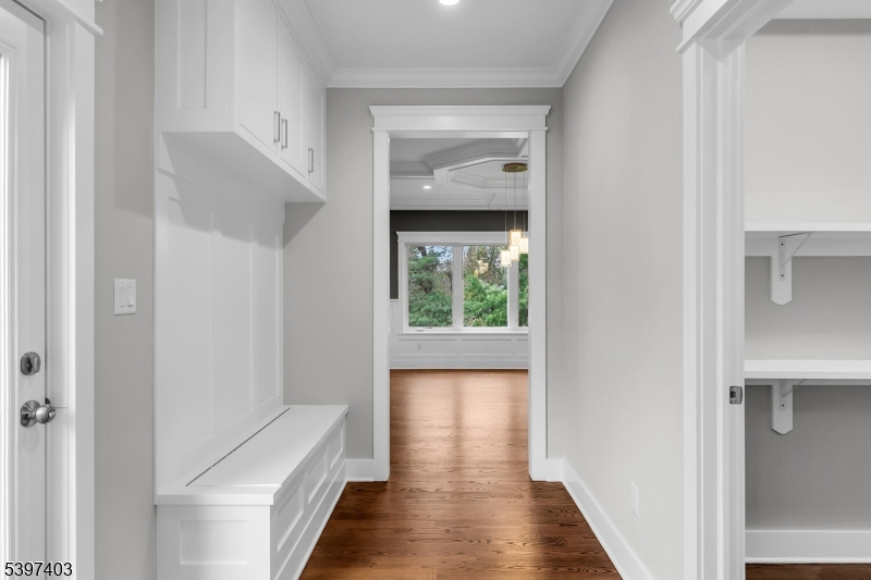 Bernards Twp., New Jersey, 07920, United States, 6 Bedrooms Bedrooms, ,5 BathroomsBathrooms,Residential,For Sale,2001685