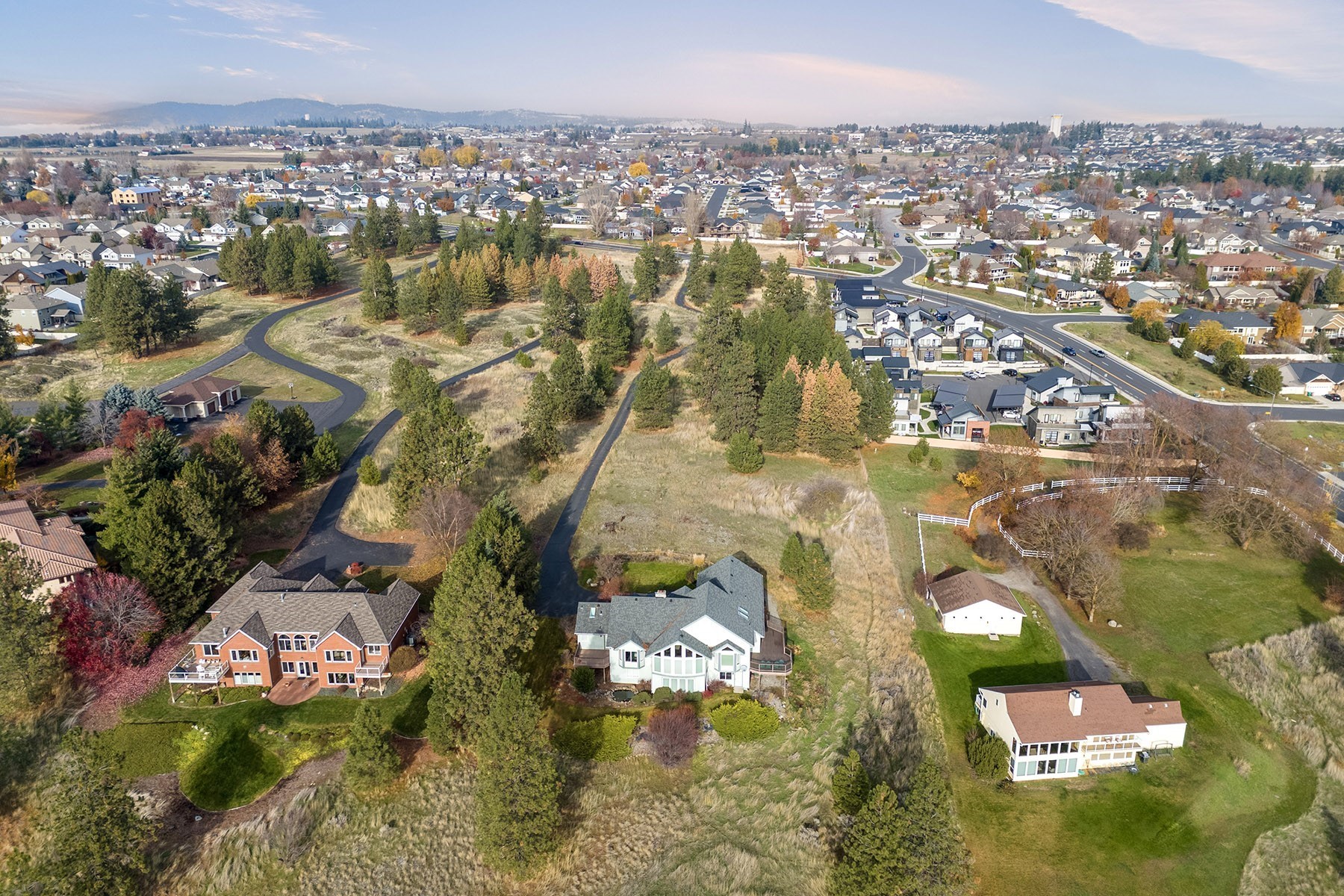  7335 N Five Mile Rd - 物件實景