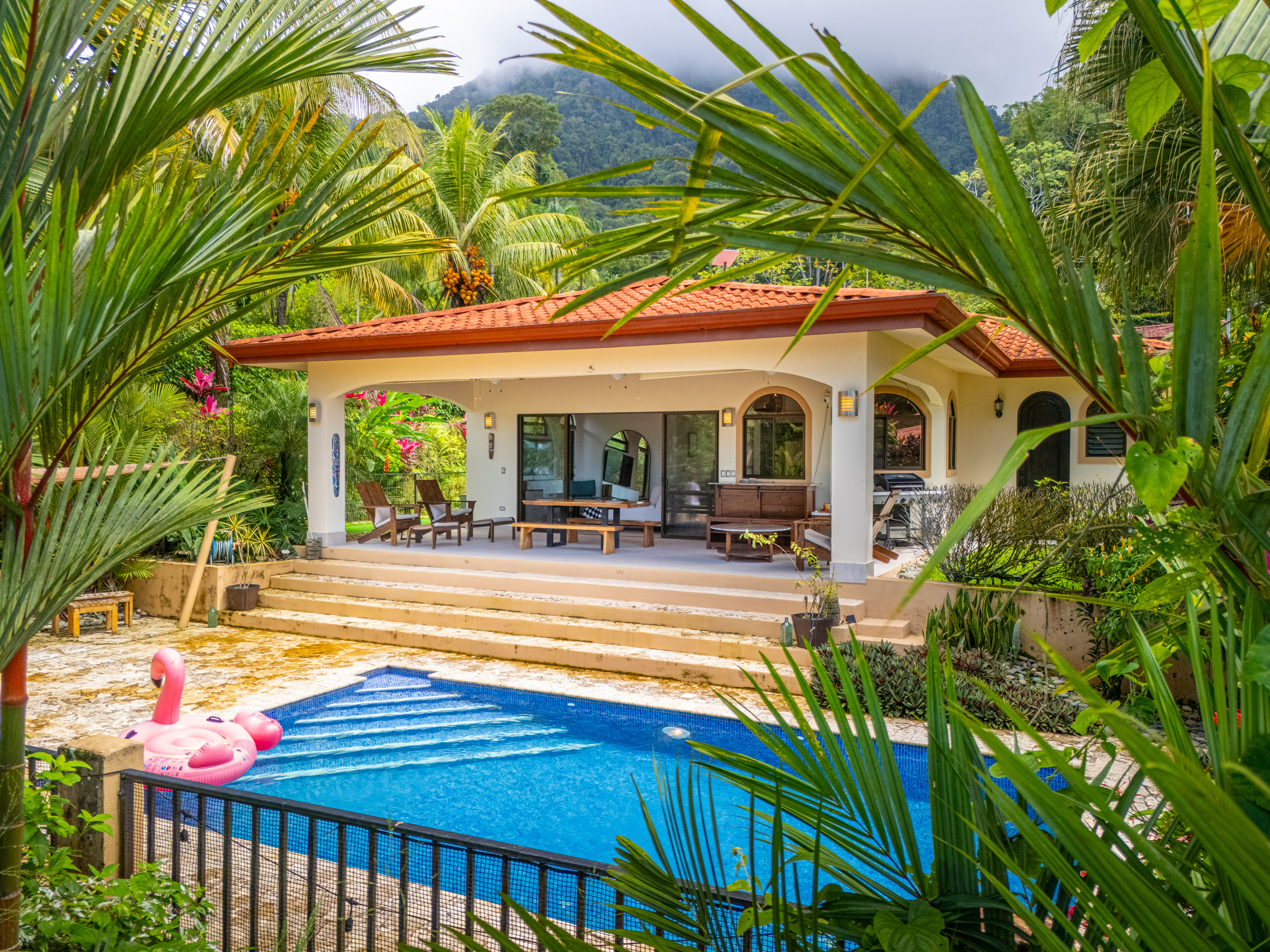 Ojochal, Puntarenas, 60504, CR, 3 Bedrooms Bedrooms, ,2 BathroomsBathrooms,Residential,For Sale,2003278