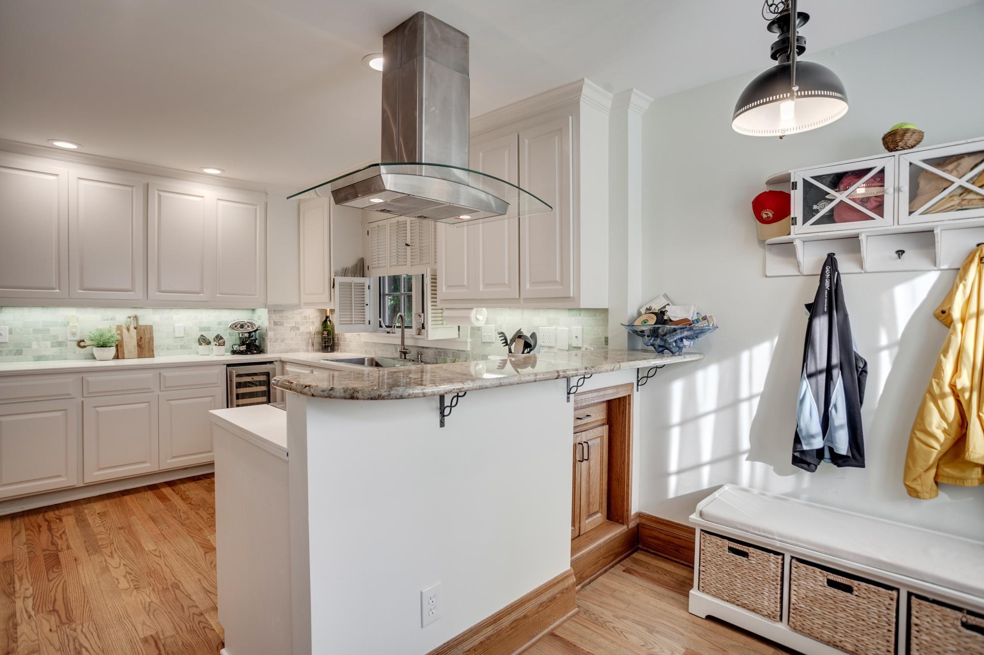 Minneapolis, Minnesota, 55408, United States, 5 Bedrooms Bedrooms, ,2 BathroomsBathrooms,Residential,For Sale,1960764