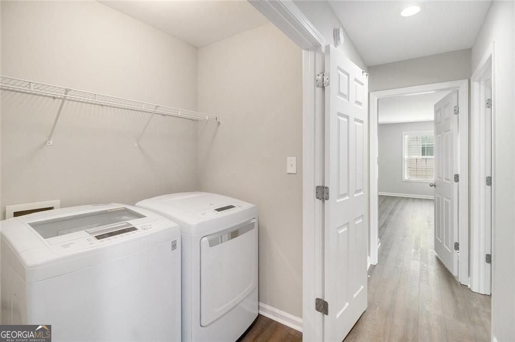 Newnan, Georgia, 30265, United States, 4 Bedrooms Bedrooms, ,3 BathroomsBathrooms,Residential,For Sale,1922680