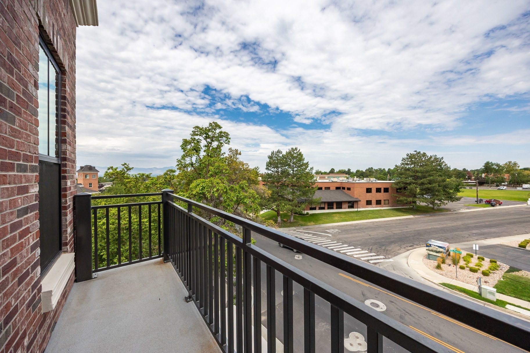  Newly Released Penthouse-Style Living in The Heart of Holladay Village - 物件實景
