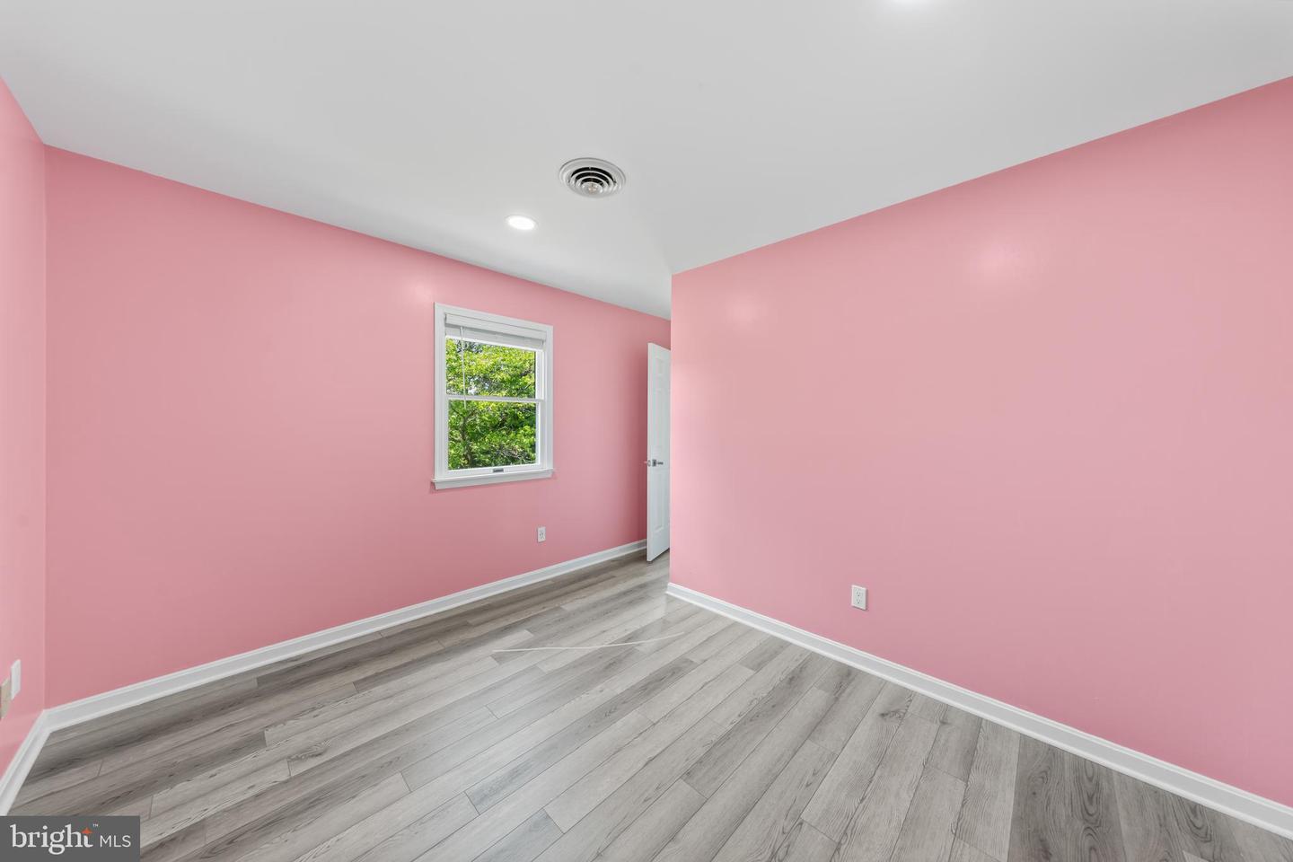 Salisbury, Maryland, 21801, United States, 5 Bedrooms Bedrooms, ,3 BathroomsBathrooms,Residential,For Sale,1777423