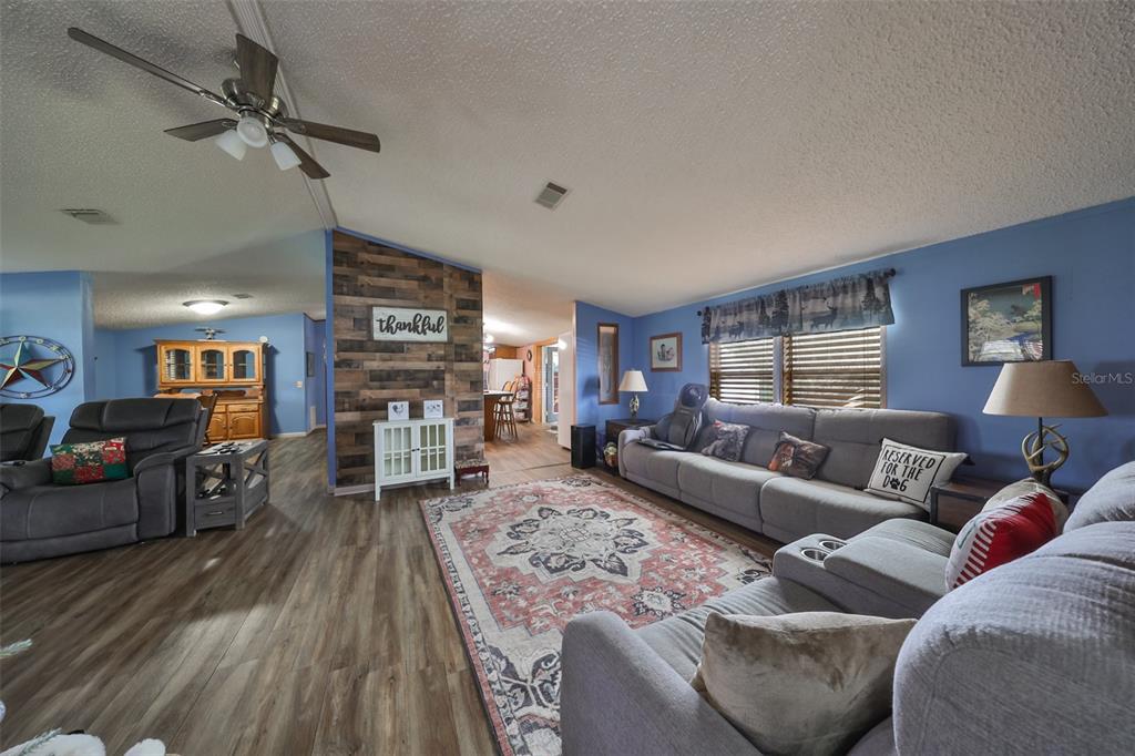 Wimauma, Florida, 33598, United States, 3 Bedrooms Bedrooms, ,2 BathroomsBathrooms,Residential,For Sale,1976753