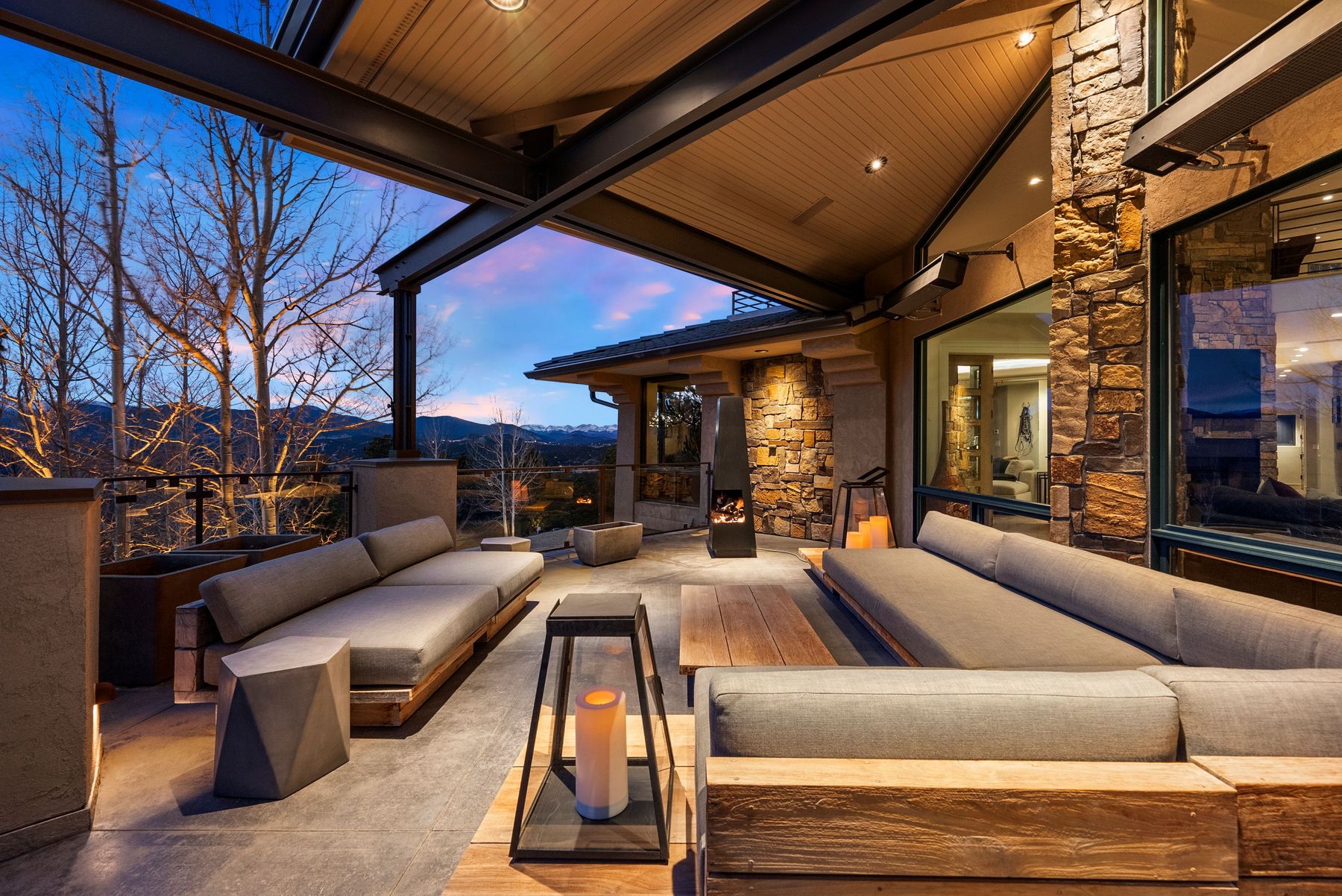  Premium Location with Unobstructed Front Range Views - 物件實景