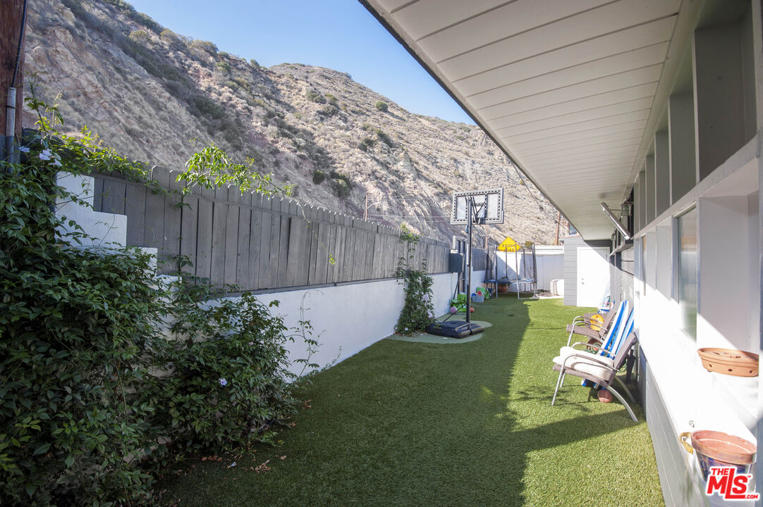 Malibu, California, 90265, United States, ,Land,For Sale,1991475