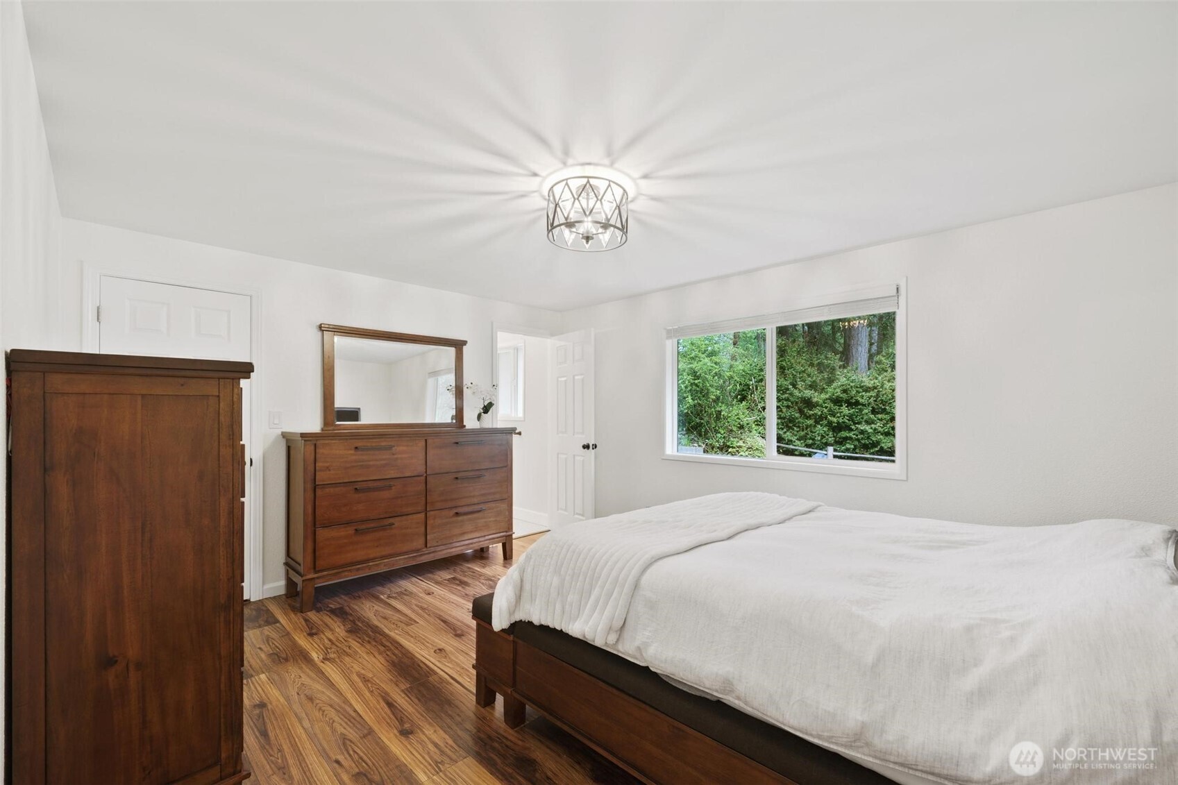 Gig Harbor, Washington, 98332, United States, 3 Bedrooms Bedrooms, ,1 BathroomBathrooms,Residential,For Sale,1907561