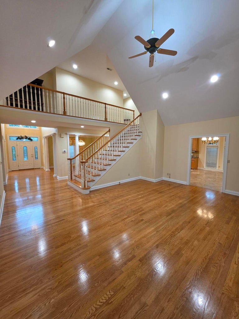 Somerset, Kentucky, 42503, United States, 4 Bedrooms Bedrooms, ,4 BathroomsBathrooms,Residential,For Sale,2048001