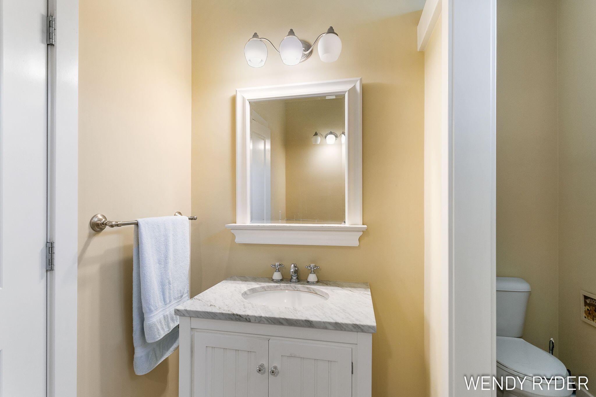 South Haven, Michigan, 49090, United States, 4 Bedrooms Bedrooms, ,4 BathroomsBathrooms,Residential,For Sale,1907418
