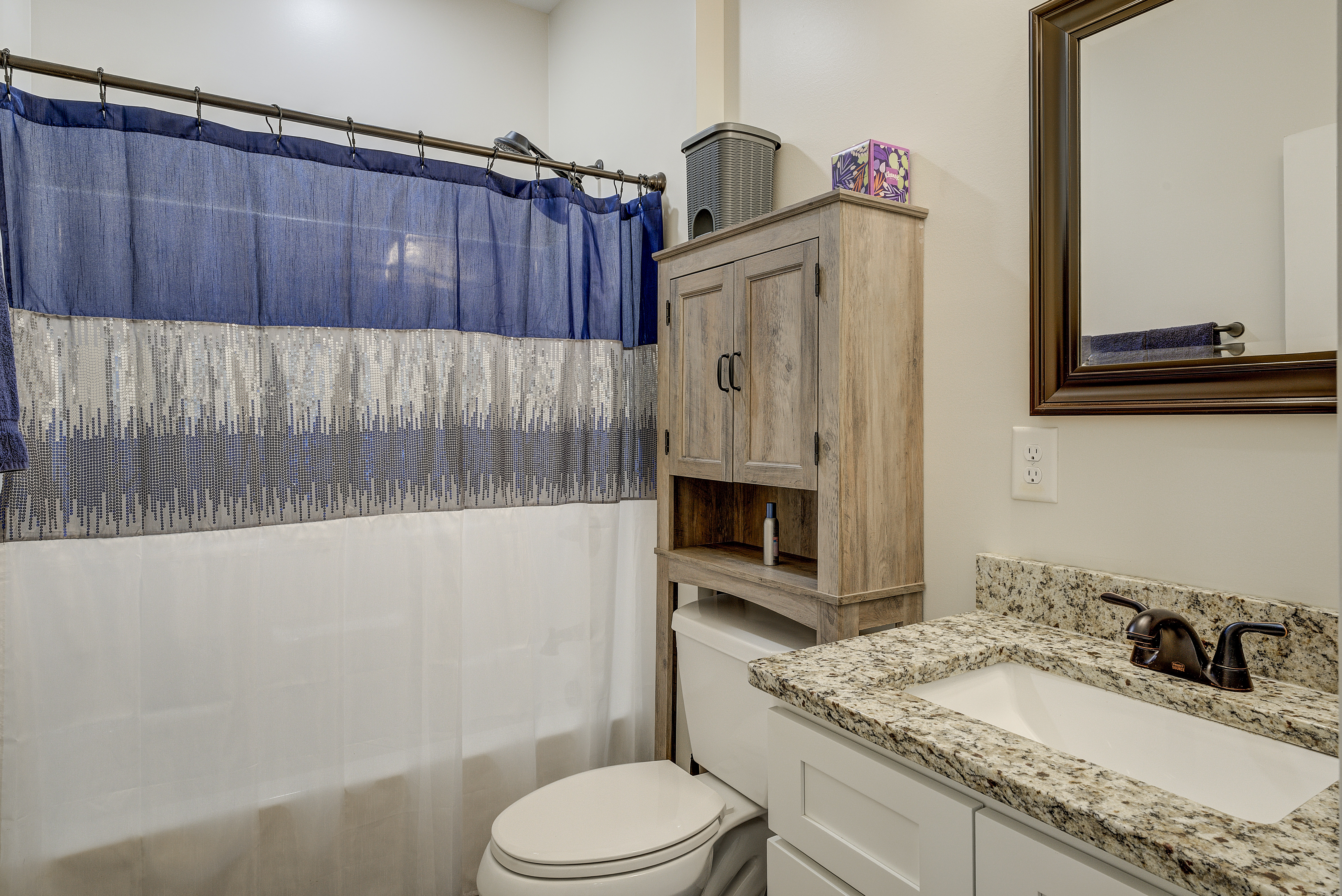 Jonesborough, Tennessee, 37659, United States, 3 Bedrooms Bedrooms, ,3 BathroomsBathrooms,Residential,For Sale,2000637