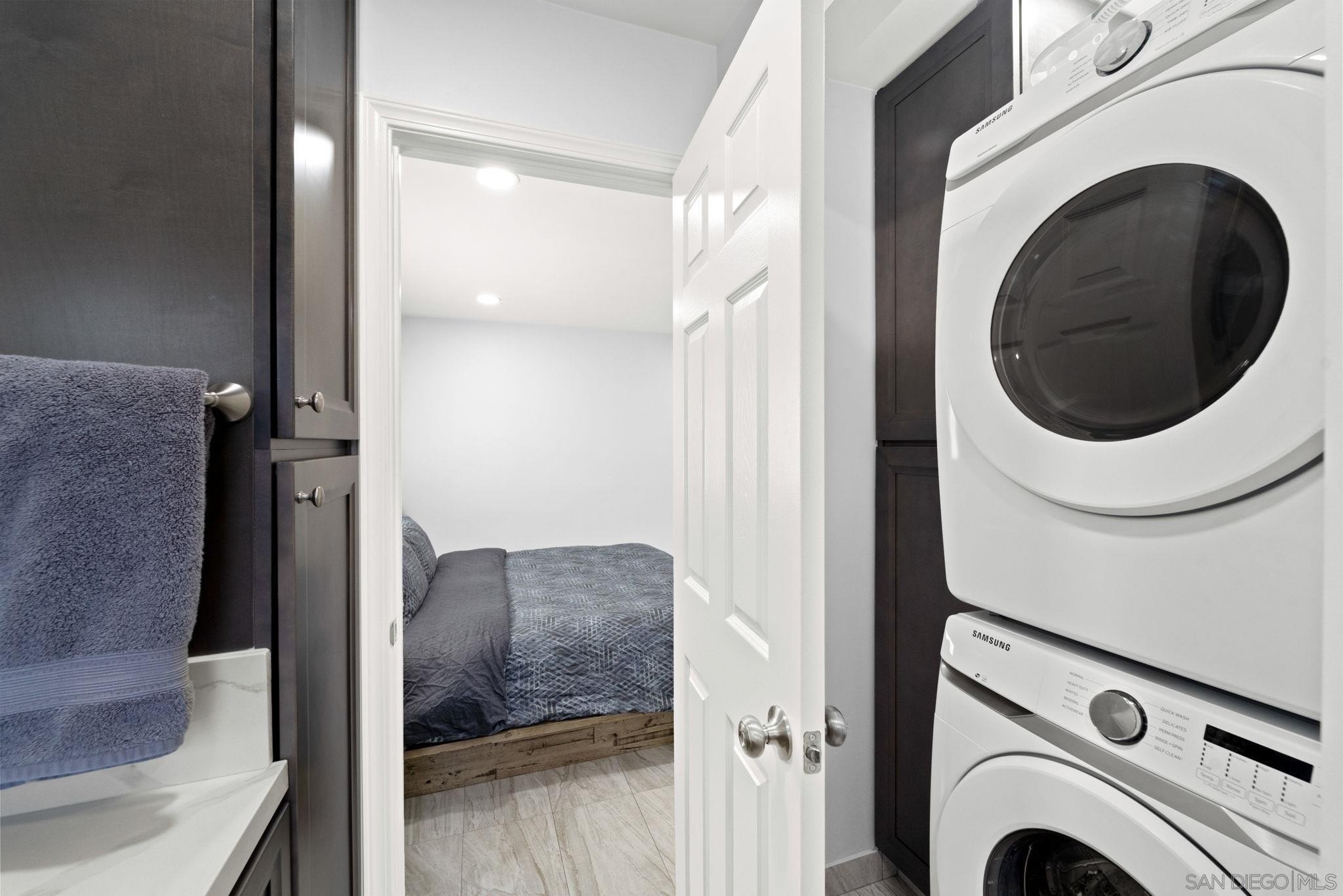 El Cajon, California, 92020, United States, 3 Bedrooms Bedrooms, ,2 BathroomsBathrooms,Residential,For Sale,1784508