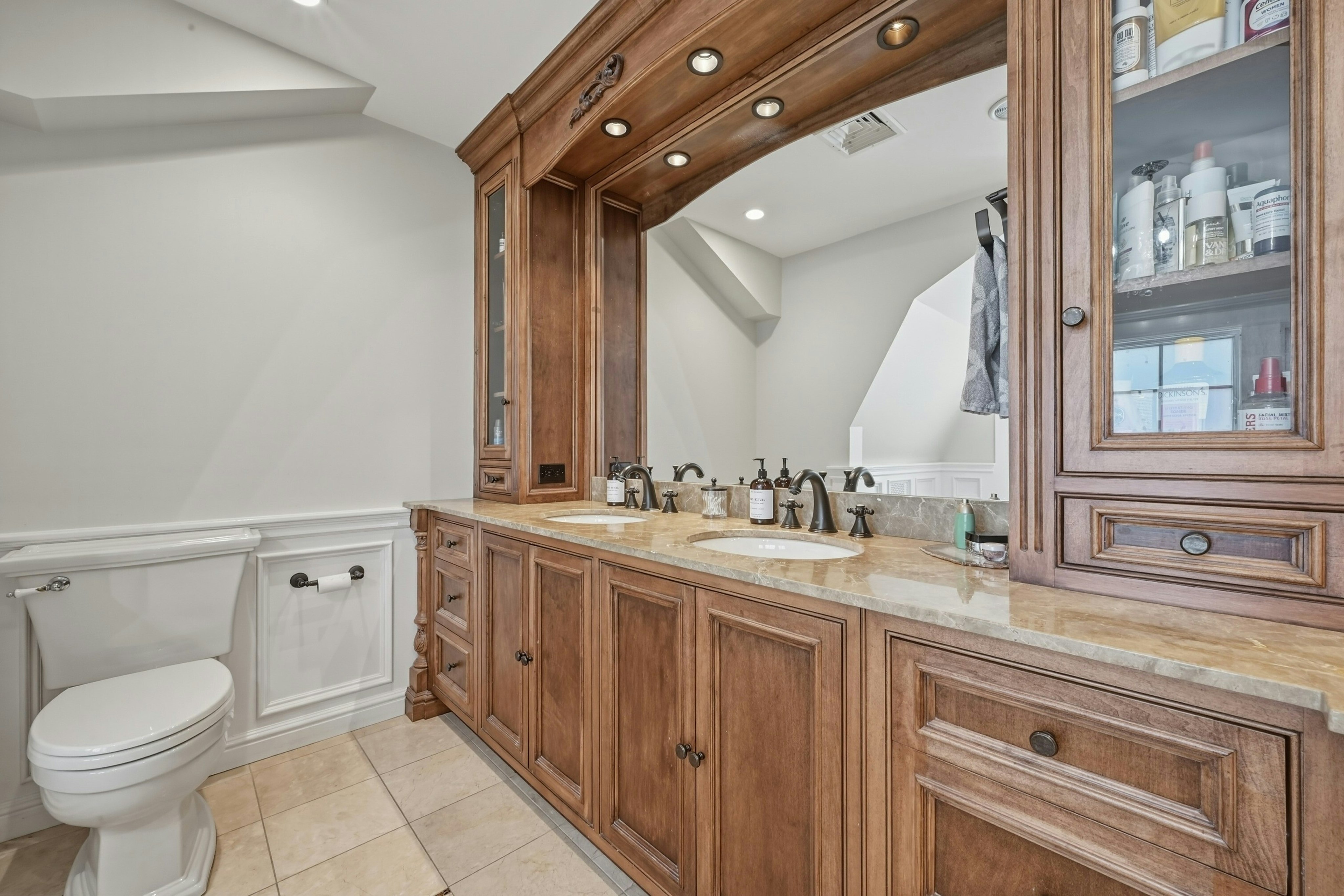  192 Burtis Lane, Muttontown, NY 11791 - 物件實景