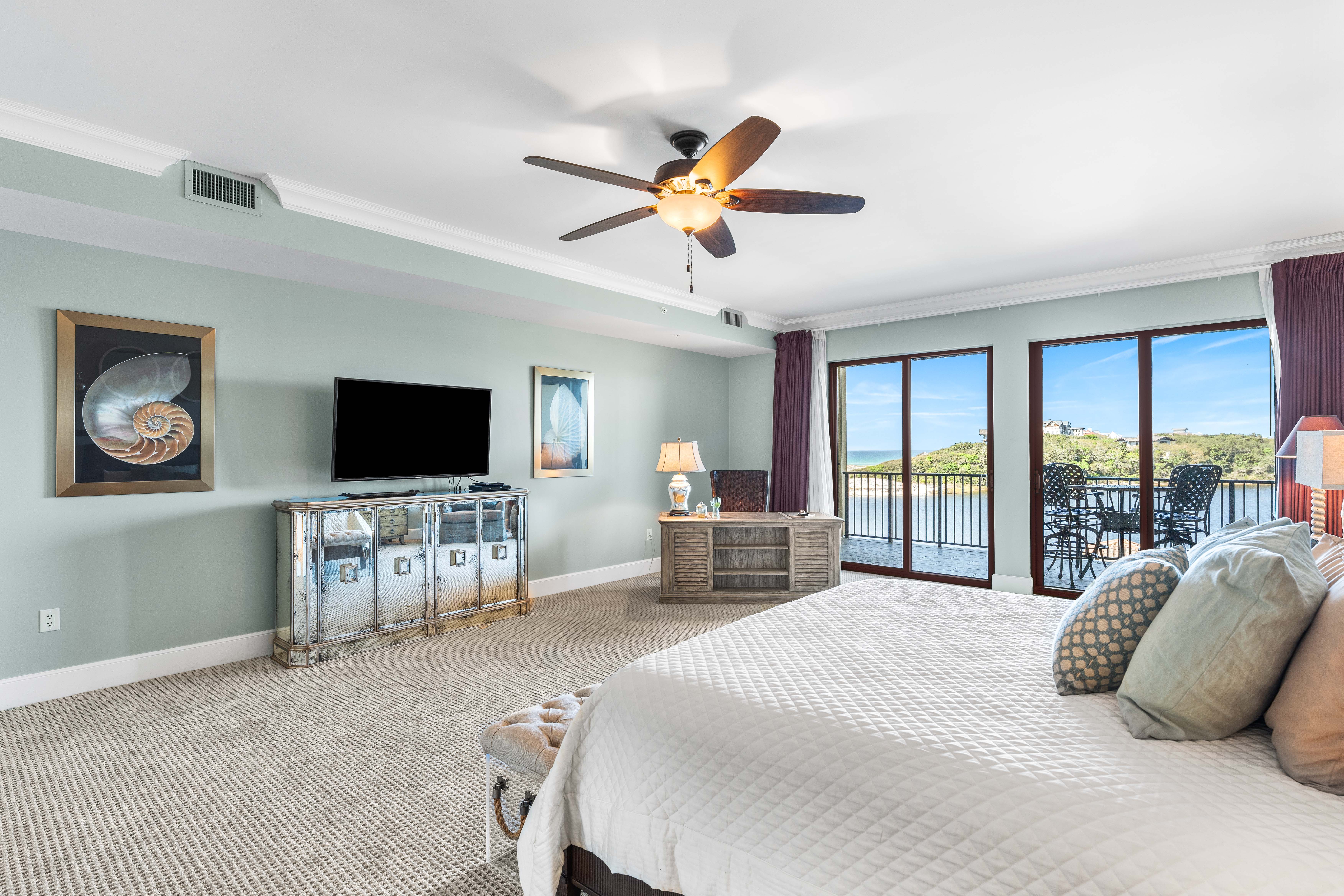  30A Waterfront Living  with Private Terrace & Panoramic Views - 物件實景