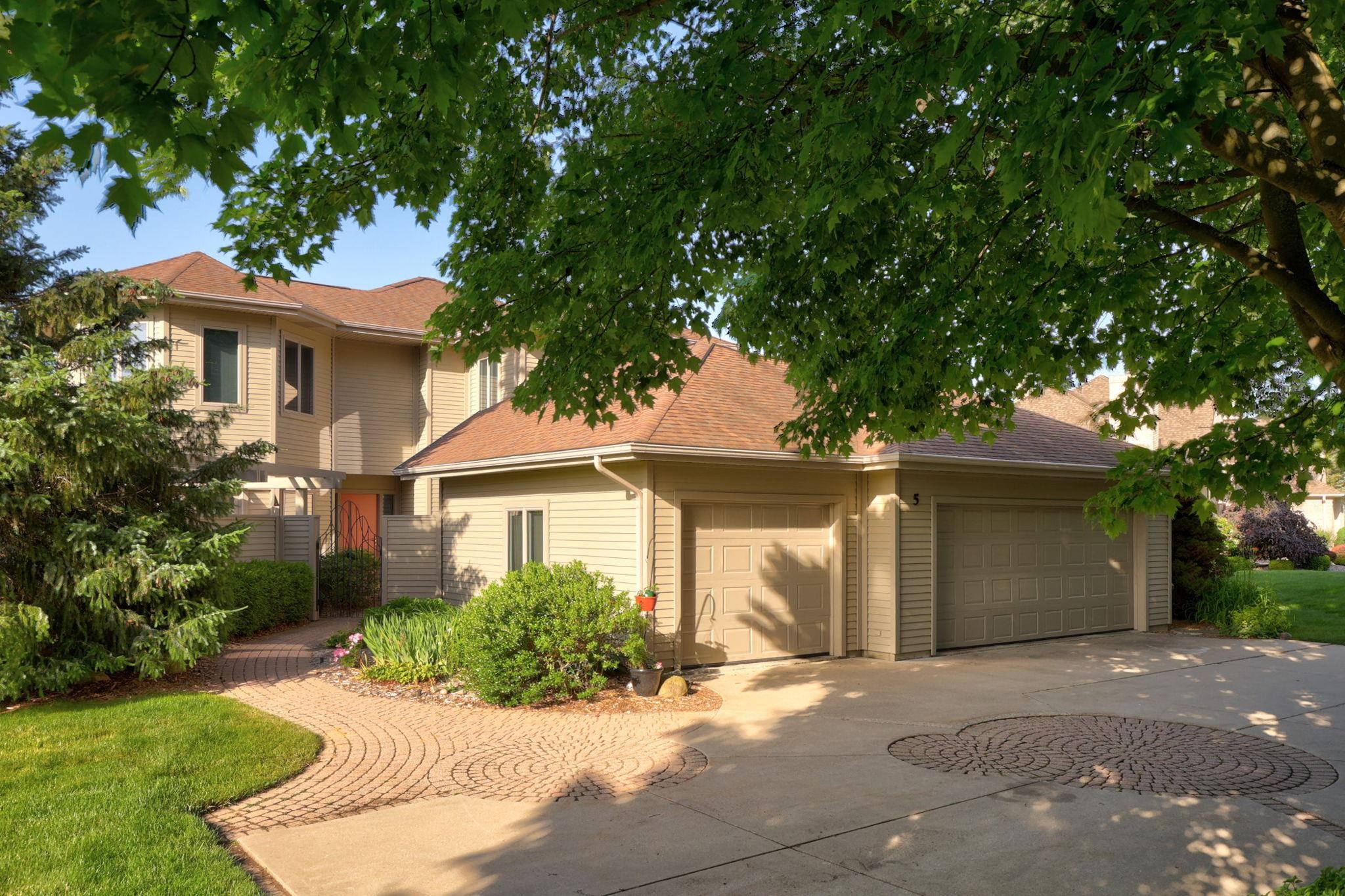 Frankenmuth, Michigan, 48734, United States, 3 Bedrooms Bedrooms, ,4 BathroomsBathrooms,Residential,For Sale,1938182