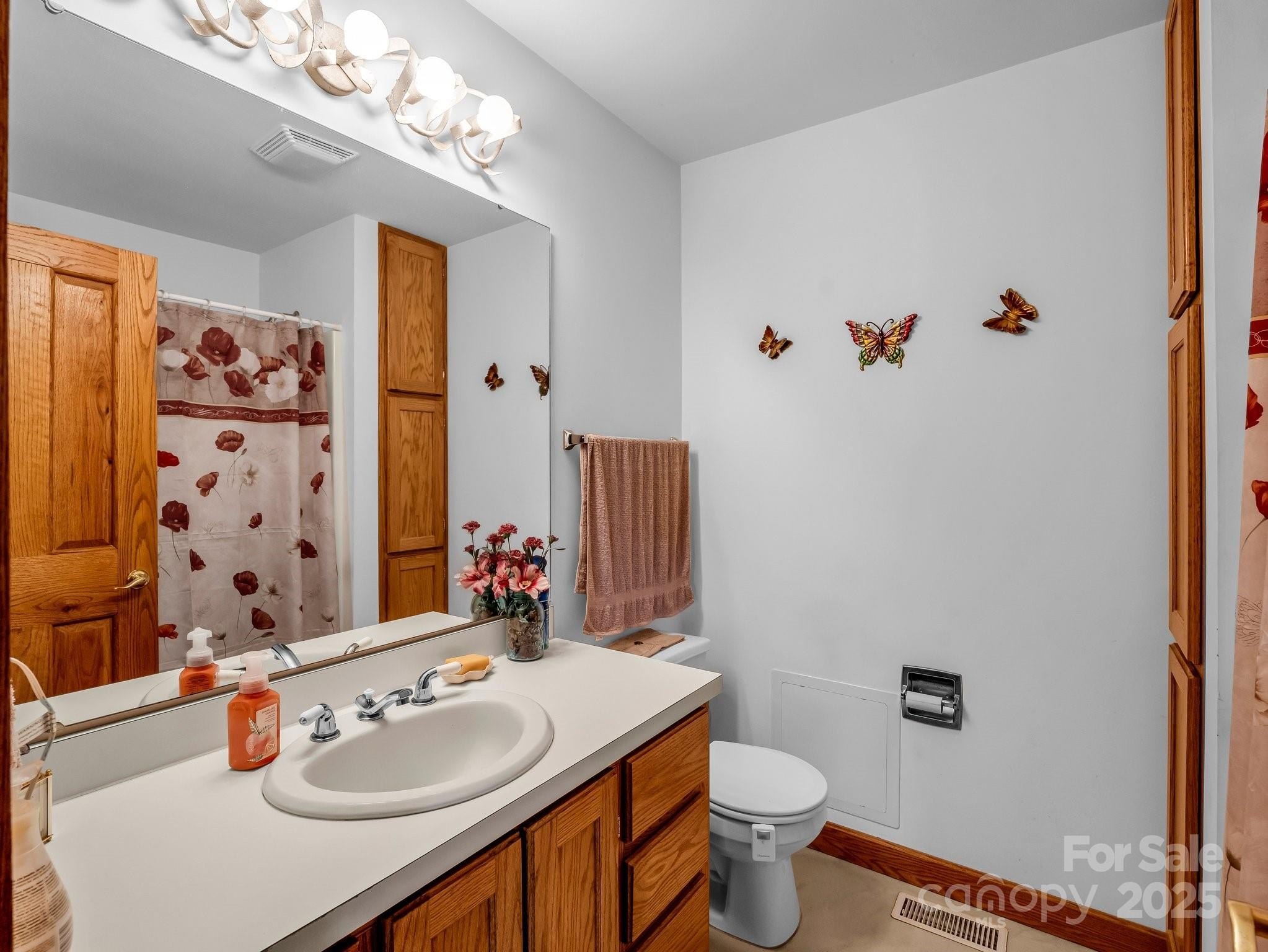 Iron Station, North Carolina, 28080, United States, 3 Bedrooms Bedrooms, ,3 BathroomsBathrooms,Residential,For Sale,1920922