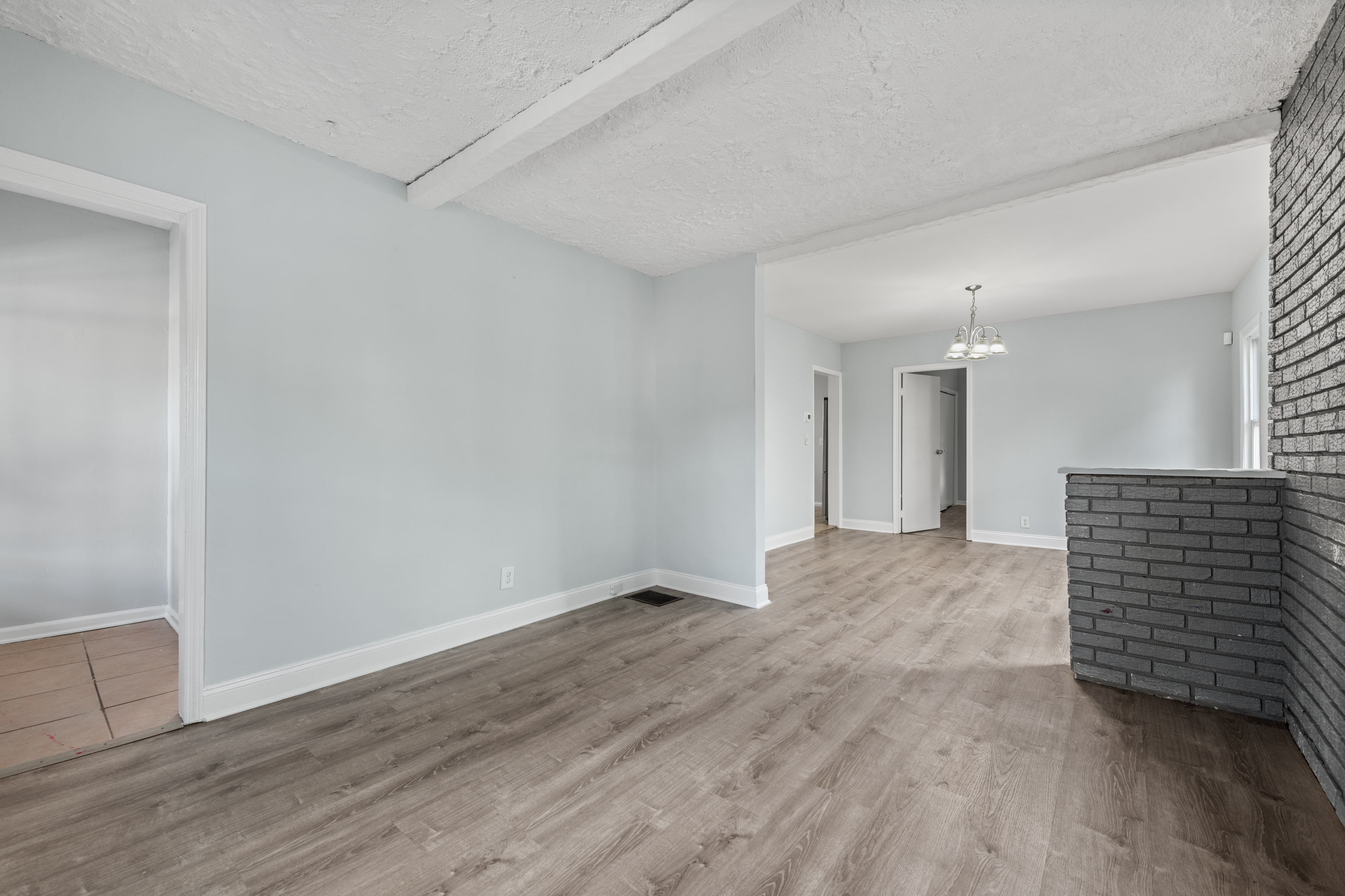 West Haven, Connecticut, 06516, United States, 5 Bedrooms Bedrooms, ,4 BathroomsBathrooms,Residential,For Sale,1991018