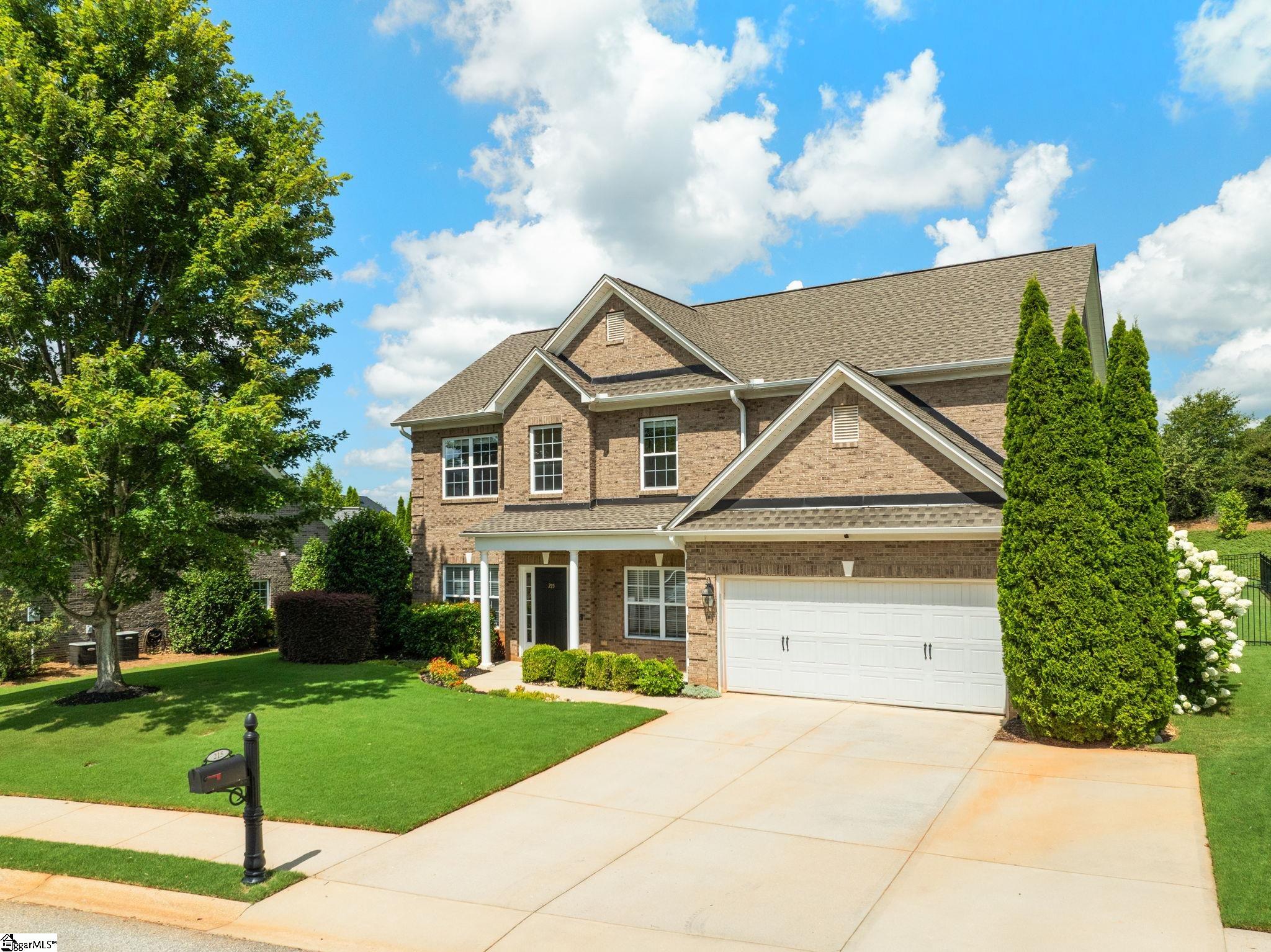 Greenville, South Carolina, 29609, United States, 4 Bedrooms Bedrooms, ,3 BathroomsBathrooms,Residential,For Sale,1907277