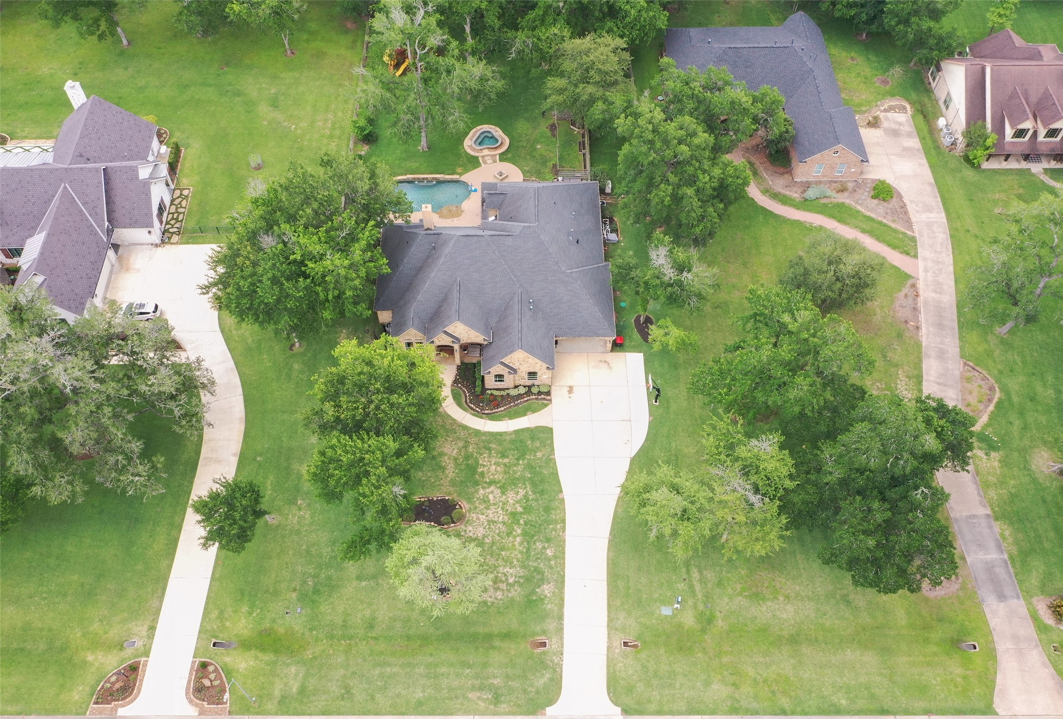  3422 Woodbine Drive - 物件實景