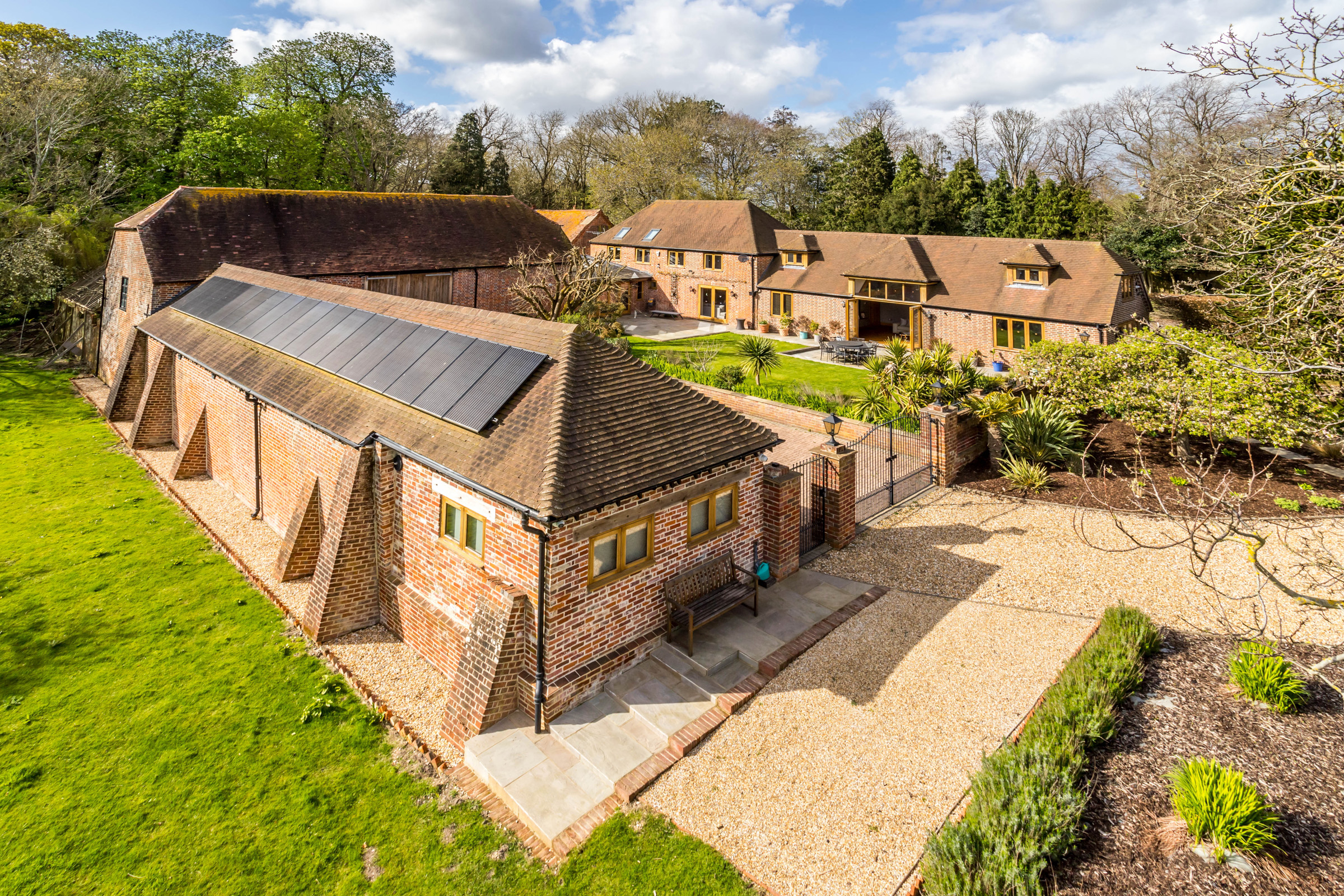  Exceptional Country Residence amongst five acres in the West Sussex Countryside - 物件實景