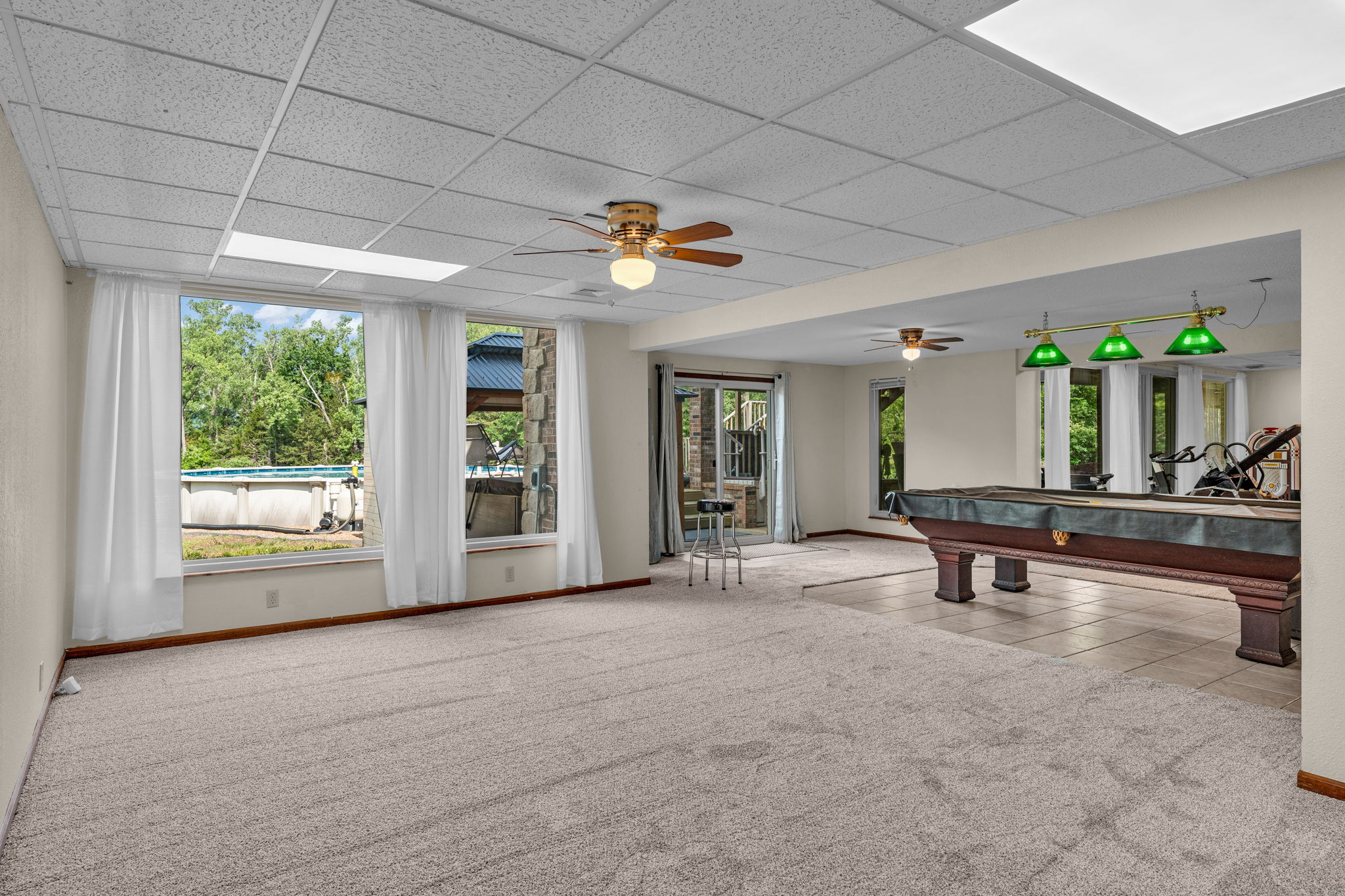 Topeka, Kansas, 66615, United States, 4 Bedrooms Bedrooms, ,8 BathroomsBathrooms,Residential,For Sale,1848877