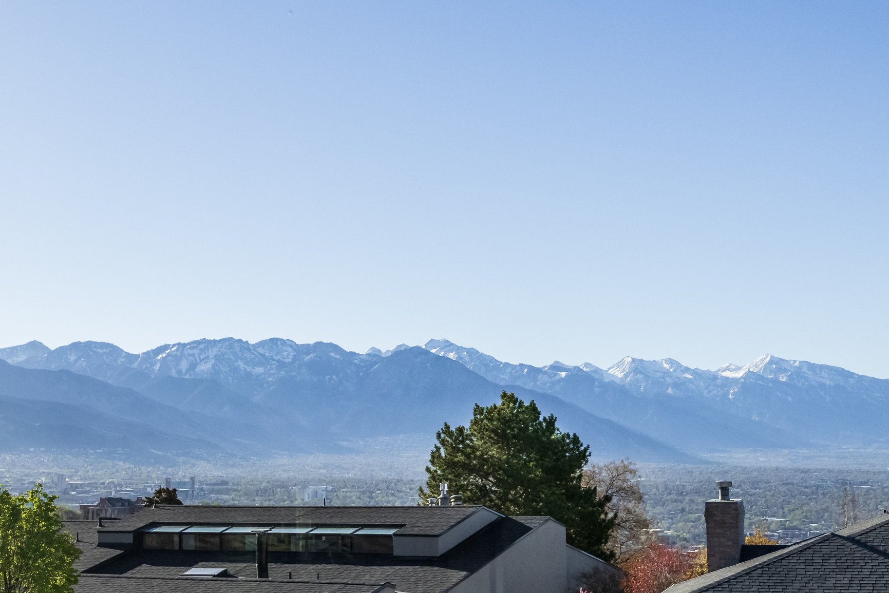  Stunning East Capitol Renovation - 物件實景