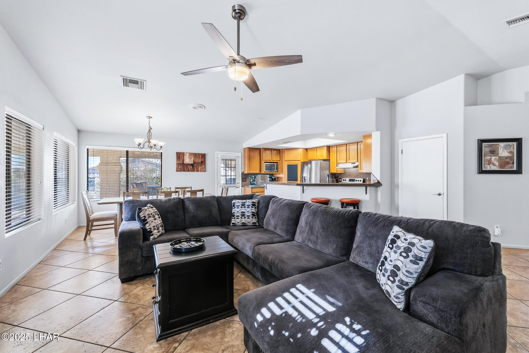 Lake Havasu City, Arizona, 86404, United States, 4 Bedrooms Bedrooms, ,2 BathroomsBathrooms,Residential,For Sale,2002177