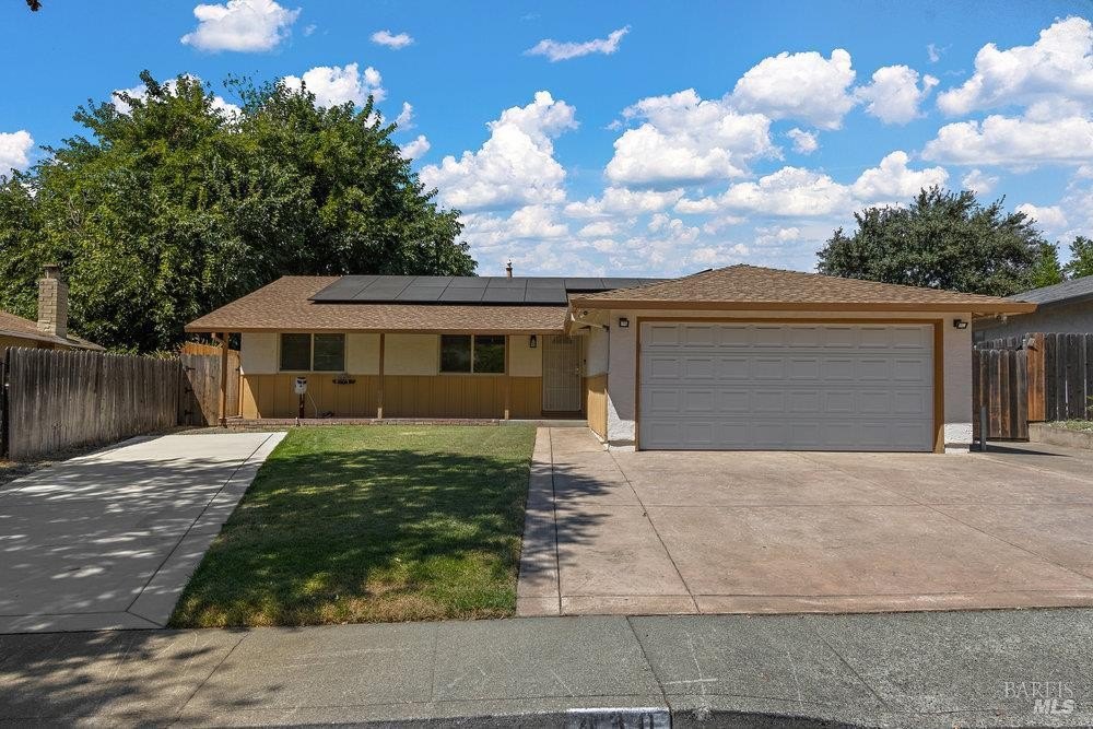 Vacaville, California, 95687, United States, 3 Bedrooms Bedrooms, ,2 BathroomsBathrooms,Residential,For Sale,1940351