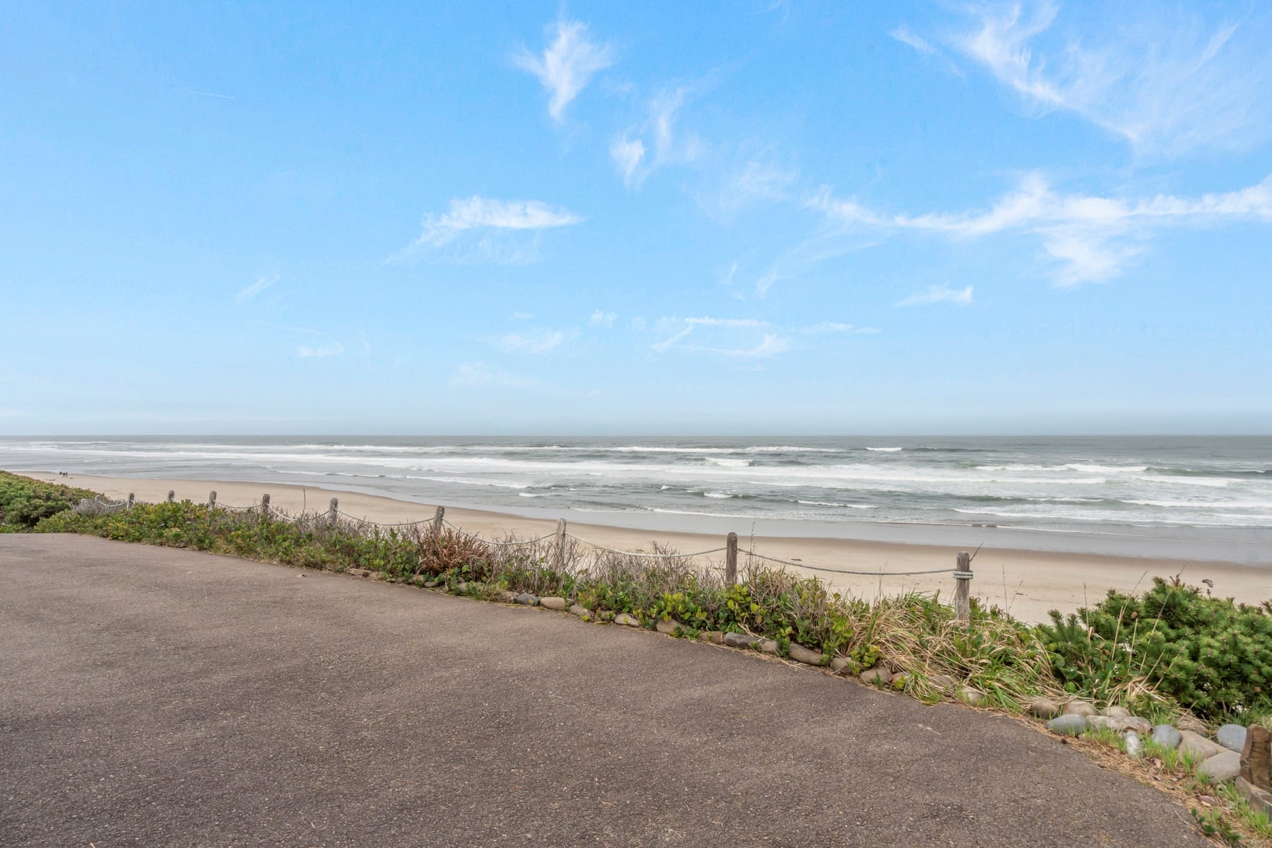  1068 NW 6TH CT Lincoln City, OR 97367 - 物件實景