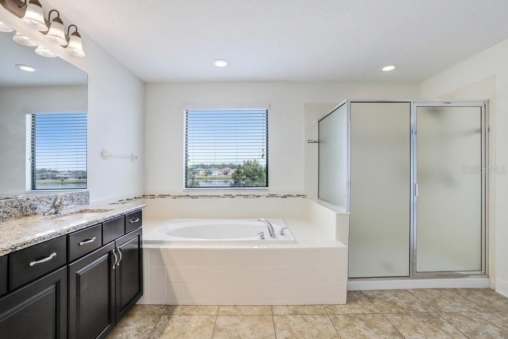 Lutz, Florida, 33558, United States, 5 Bedrooms Bedrooms, ,3 BathroomsBathrooms,Residential,For Sale,1784935