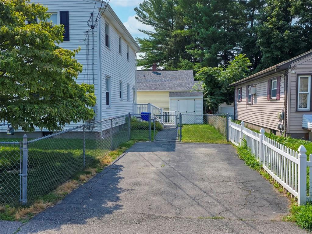 West Warwick, Rhode Island, 02893, United States, 6 Bedrooms Bedrooms, ,2 BathroomsBathrooms,Residential,For Sale,1973795