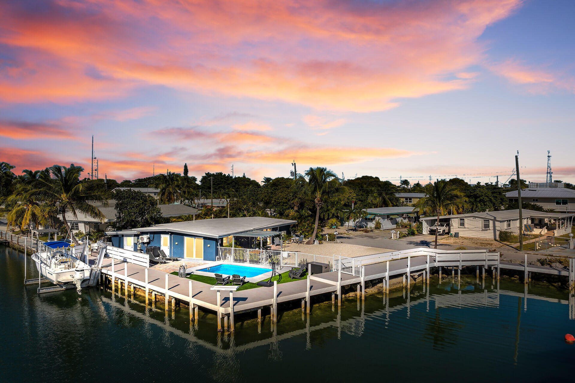 MARATHON, Florida, 33050, United States, 3 Bedrooms Bedrooms, ,2 BathroomsBathrooms,Residential,For Sale,1995842