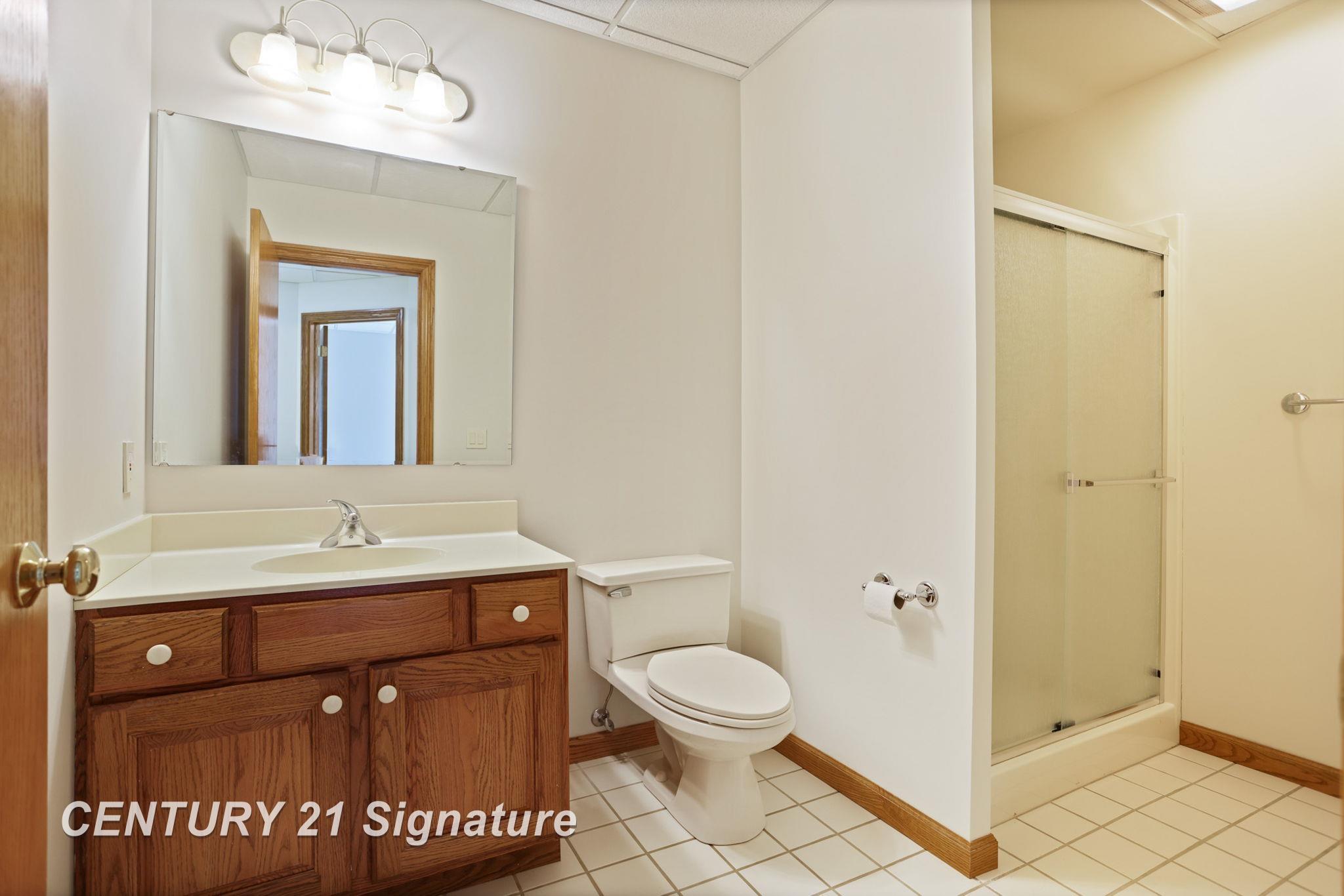 Saginaw, Michigan, 48603, United States, 4 Bedrooms Bedrooms, ,4 BathroomsBathrooms,Residential,For Sale,1979147