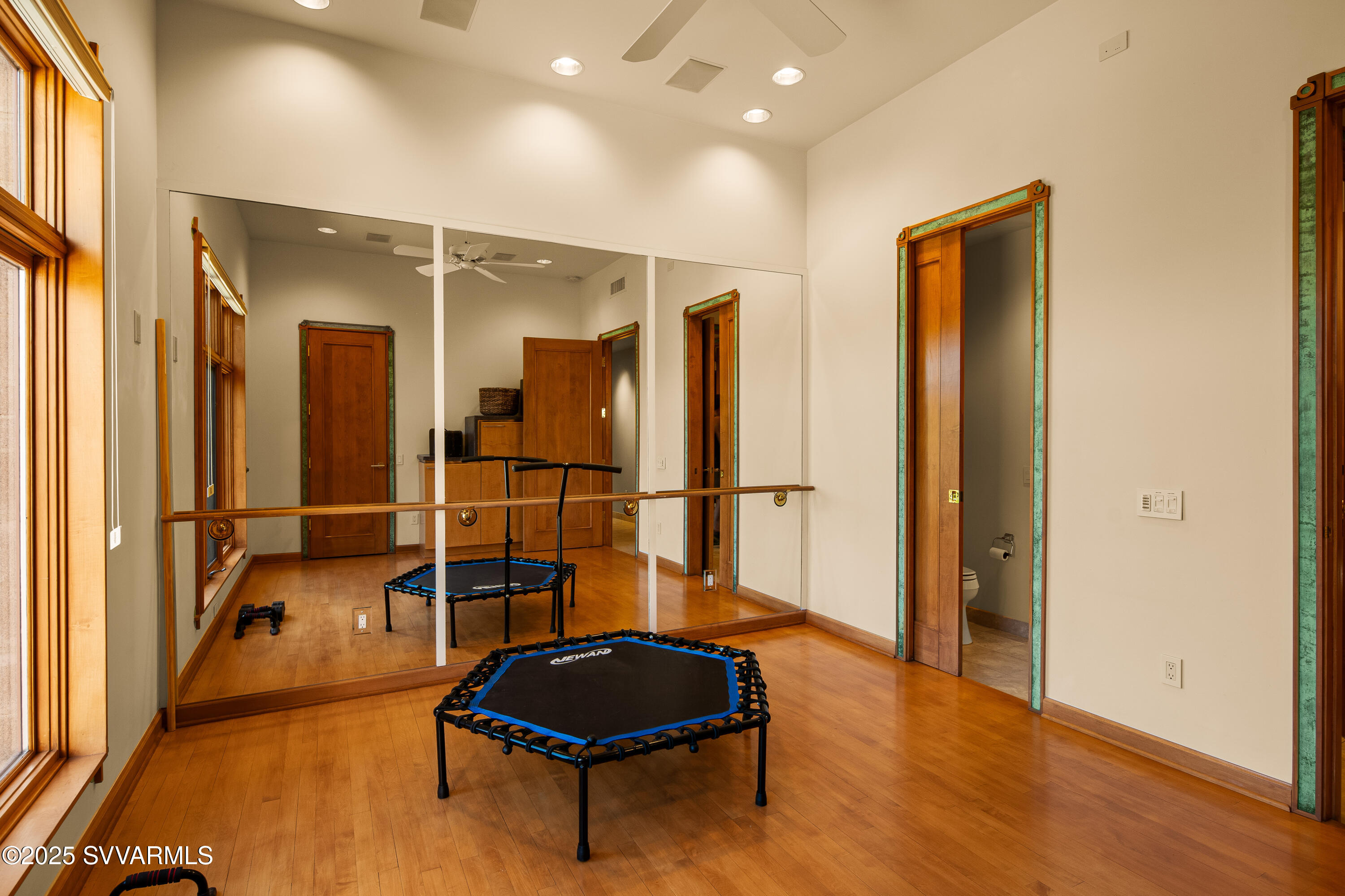 Sedona, Arizona, 86336, United States, 4 Bedrooms Bedrooms, ,3 BathroomsBathrooms,Residential,For Sale,1895371