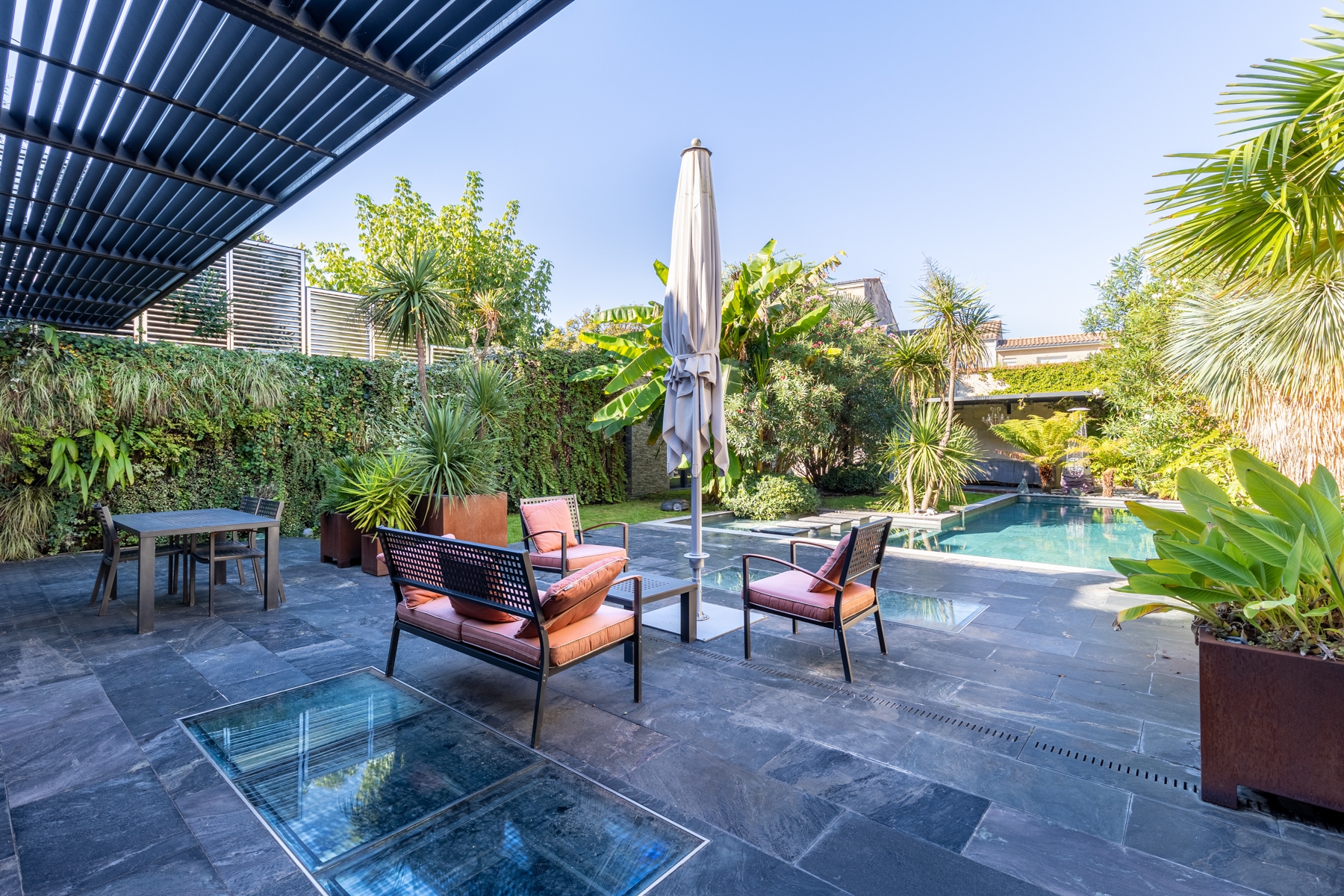  BORDEAUX DOWNTOWN - STUNNING PRIVATE TOWN-HOUSE-  430M2 - GARDEN - SWIMMING POO… - 物件實景