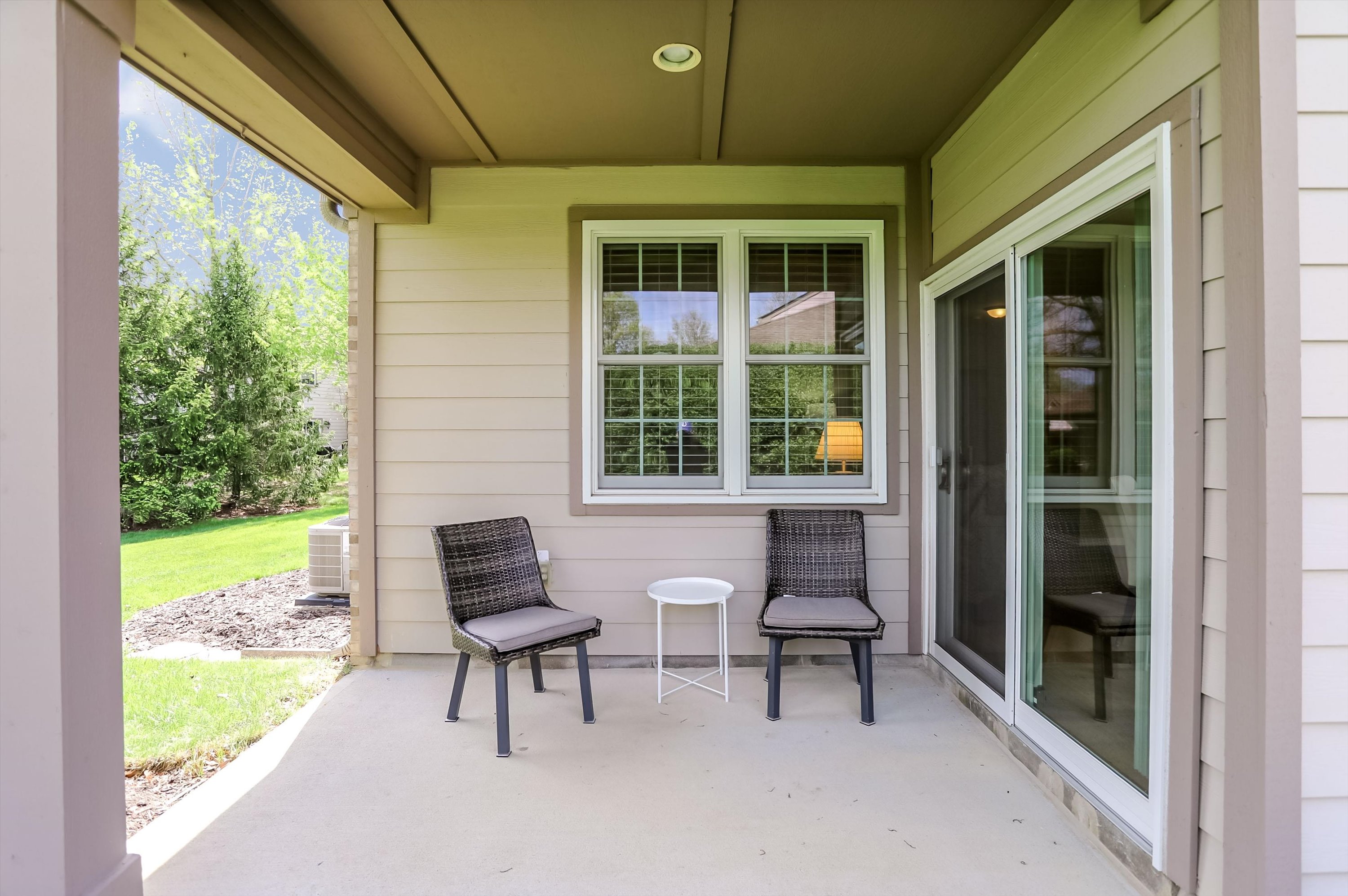  Rare 1 Level Fishers Condo - 物件實景