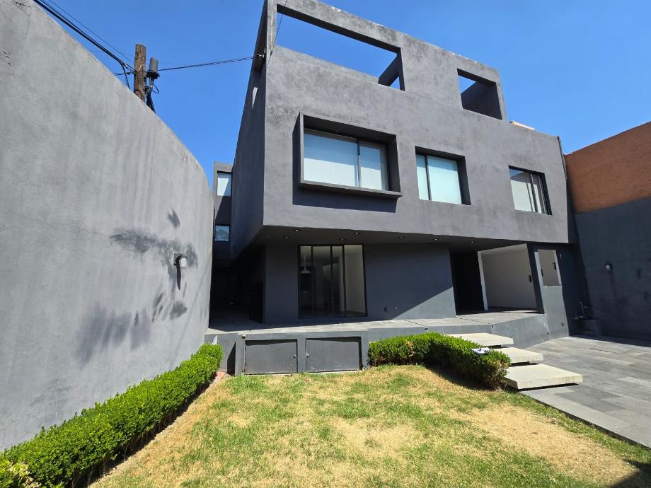 Tlalpan, Ciudad de México, 14386, Mexico, 3 Bedrooms Bedrooms, ,4 BathroomsBathrooms,Residential,For Sale,1713585