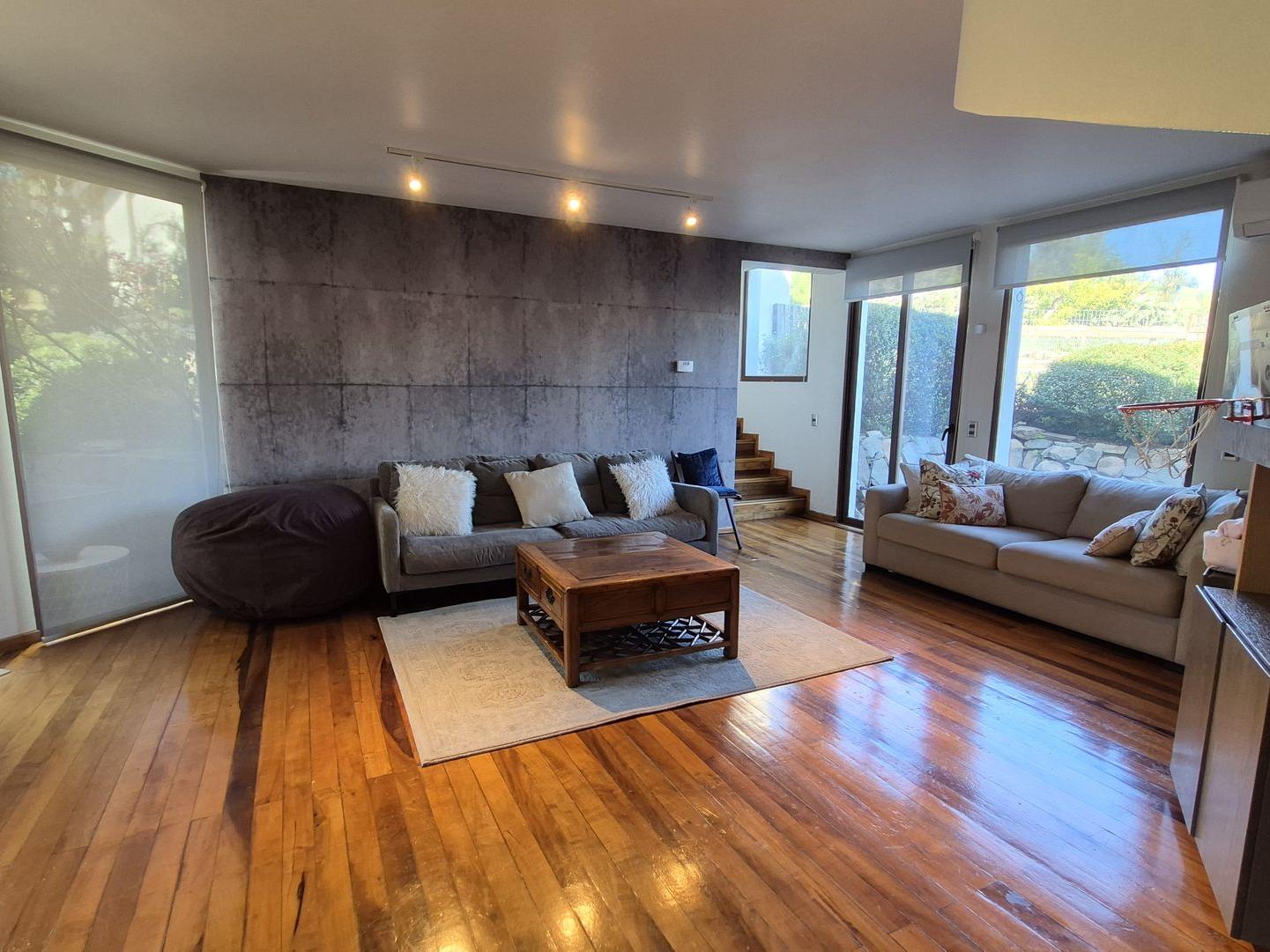 Colina, Chile, 5 Bedrooms Bedrooms, ,4 BathroomsBathrooms,Residential,For Sale,1933089