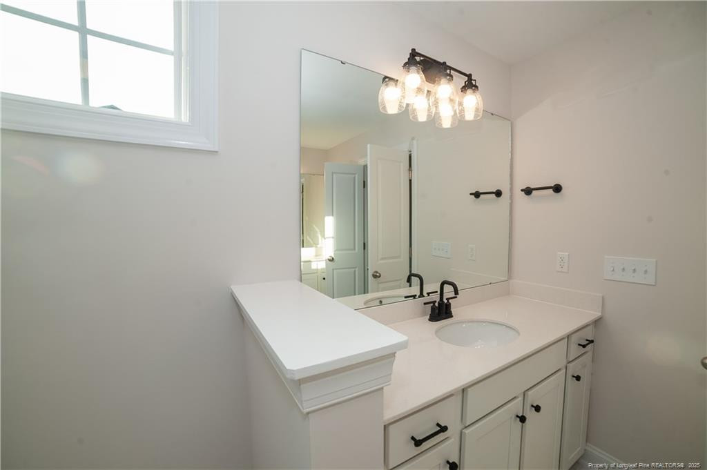 Fayetteville, North Carolina, 28311, United States, 5 Bedrooms Bedrooms, ,3 BathroomsBathrooms,Residential,For Sale,1998461